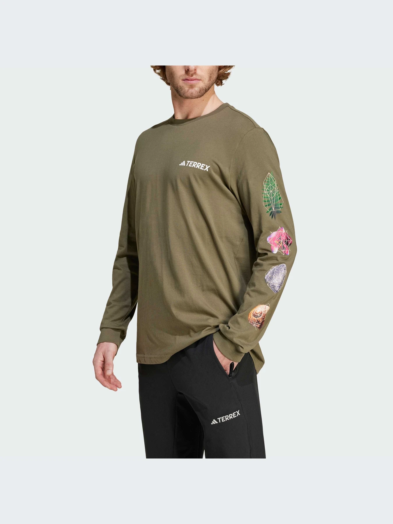Худи и свитшоты Adidas Graphics модель IY4303 Фото