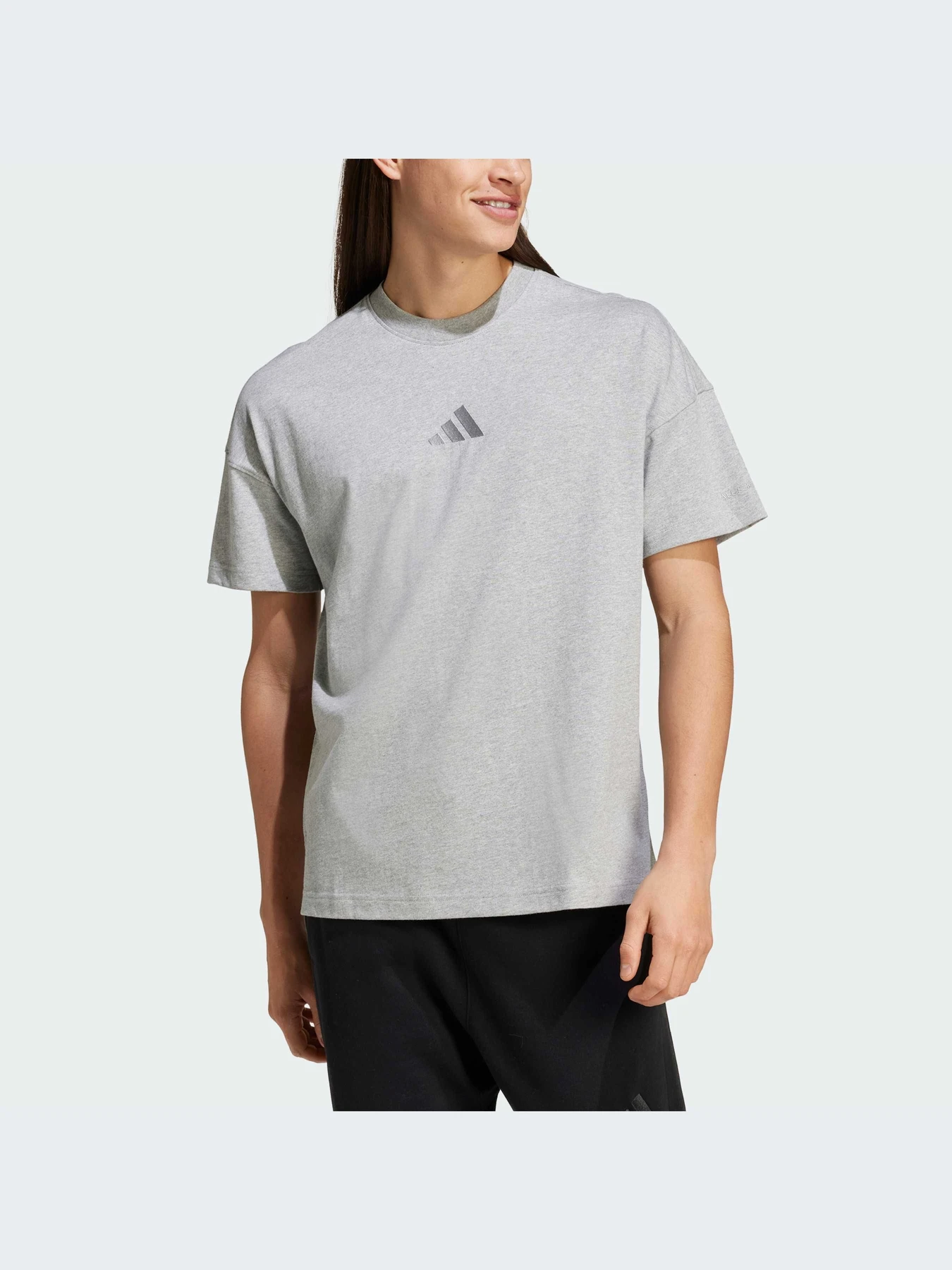 Футболки і поло Adidas модель IY4138 Футболки і поло Adidas модель IY4138 Фото