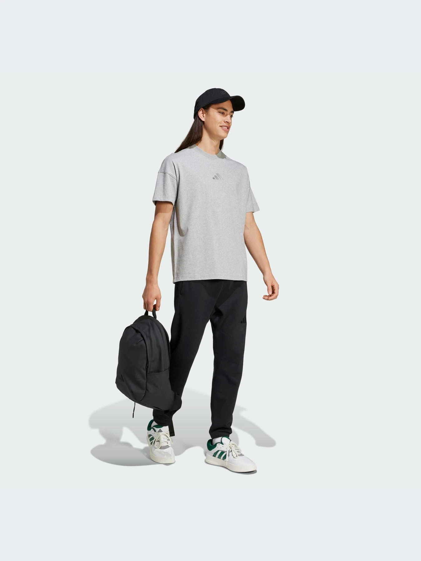 Футболки і поло Adidas модель IY4138 Футболки і поло Adidas модель IY4138 Фото