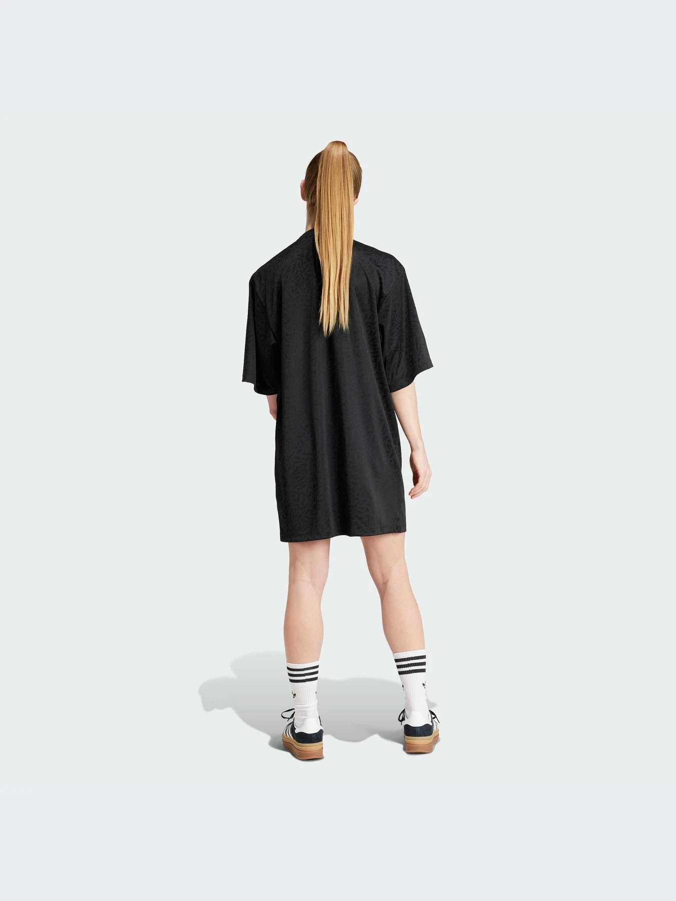 Платья Adidas модель IW5481 Фото