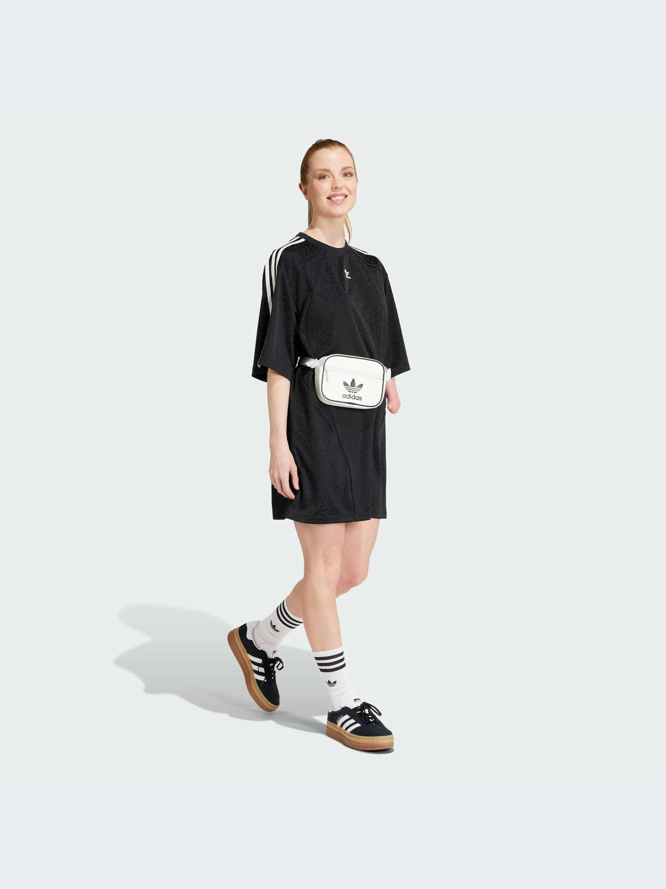 Платья Adidas модель IW5481 Фото