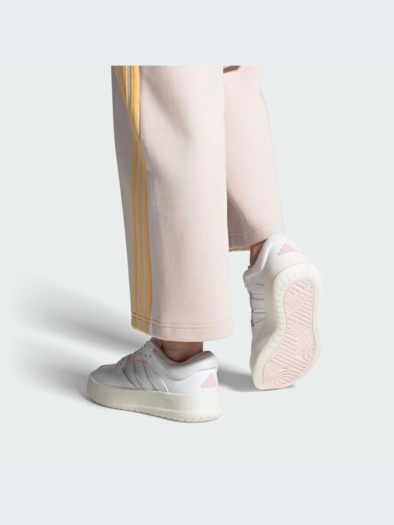 Кроссовки Adidas Court модель ID1259 Кроссовки Adidas Court модель ID1259 Фото