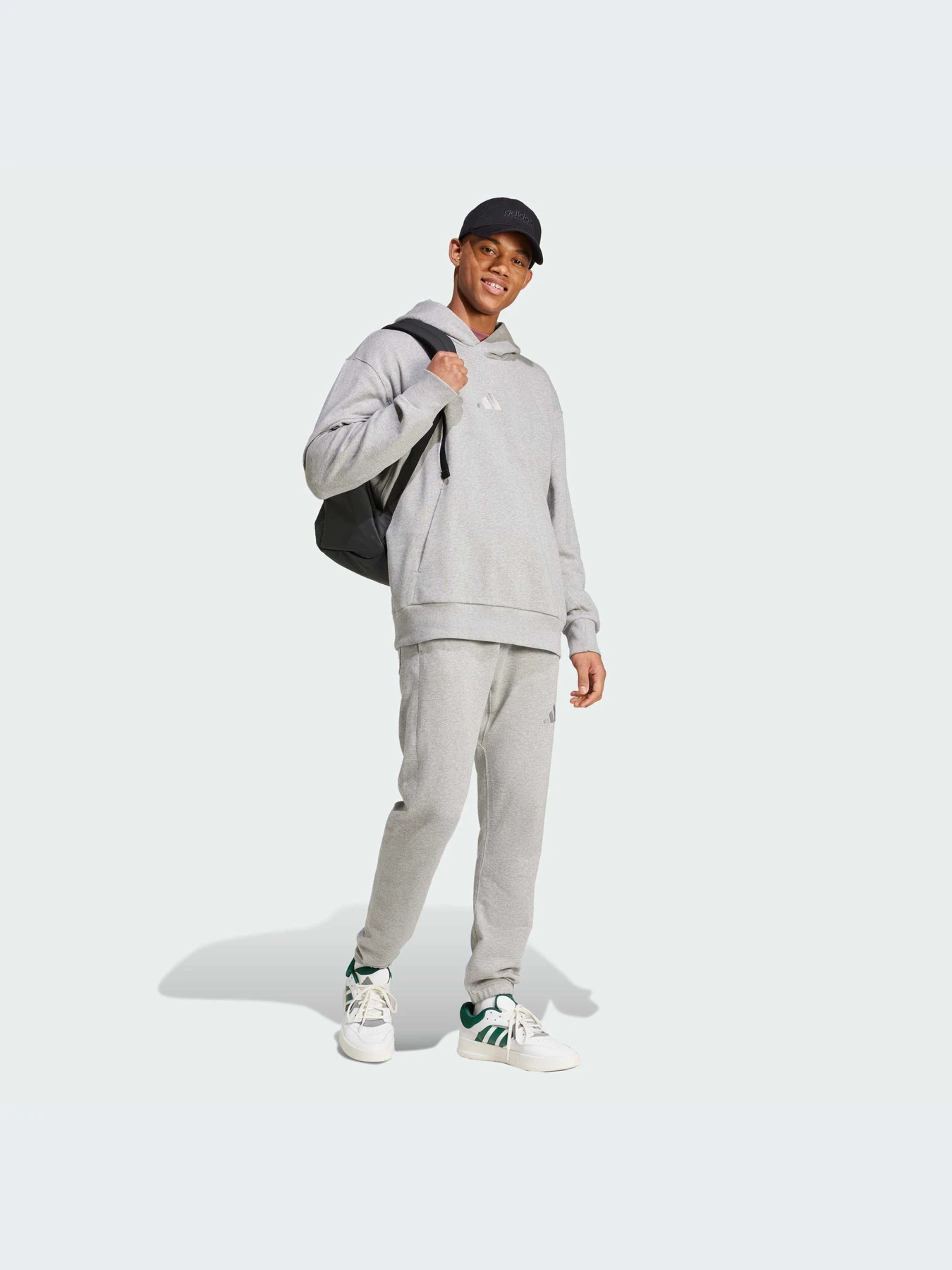 Худи и свитшоты Adidas модель IY4155 Фото