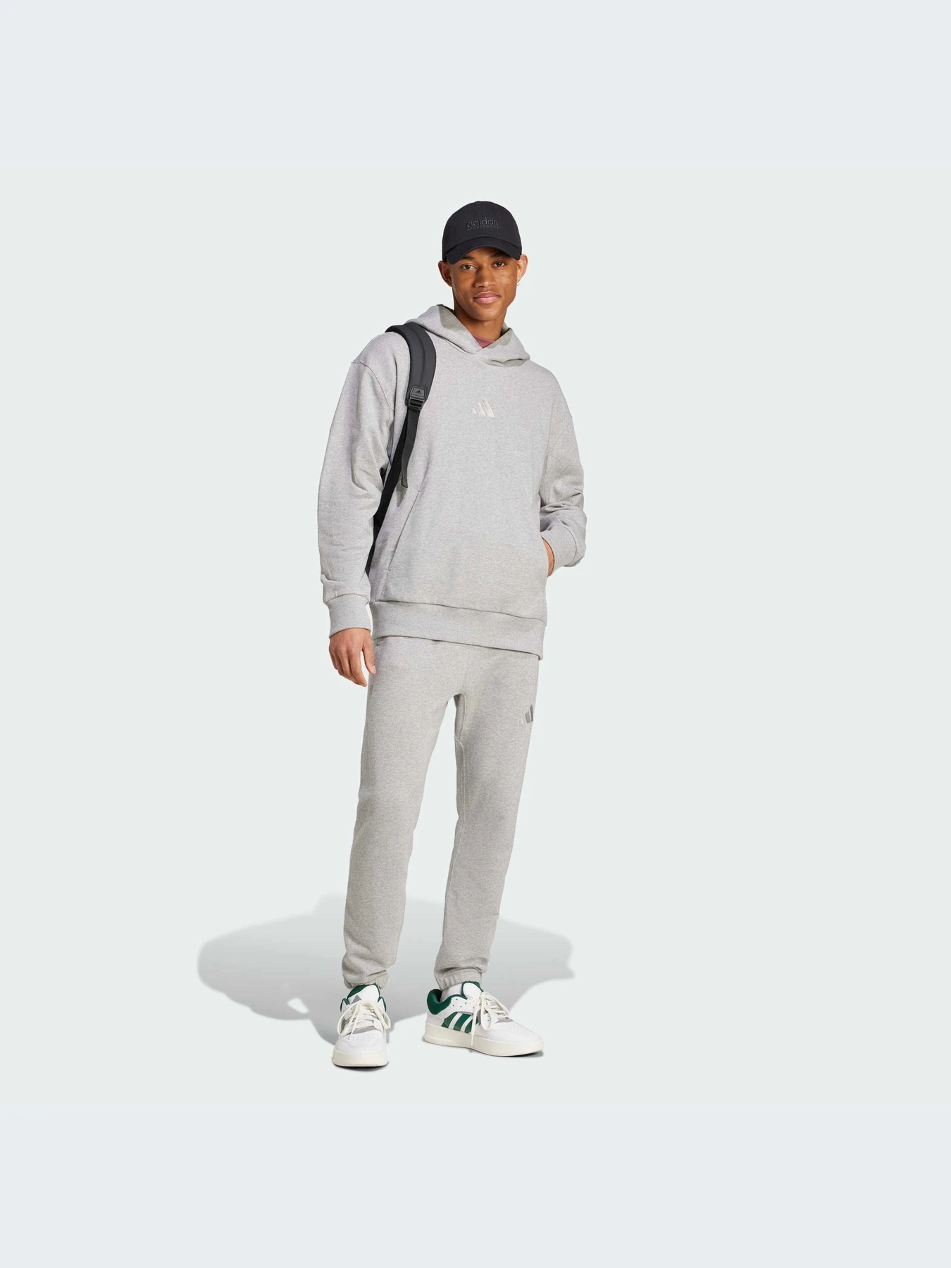 Брюки Adidas модель IY6558 Брюки Adidas модель IY6558 Фото