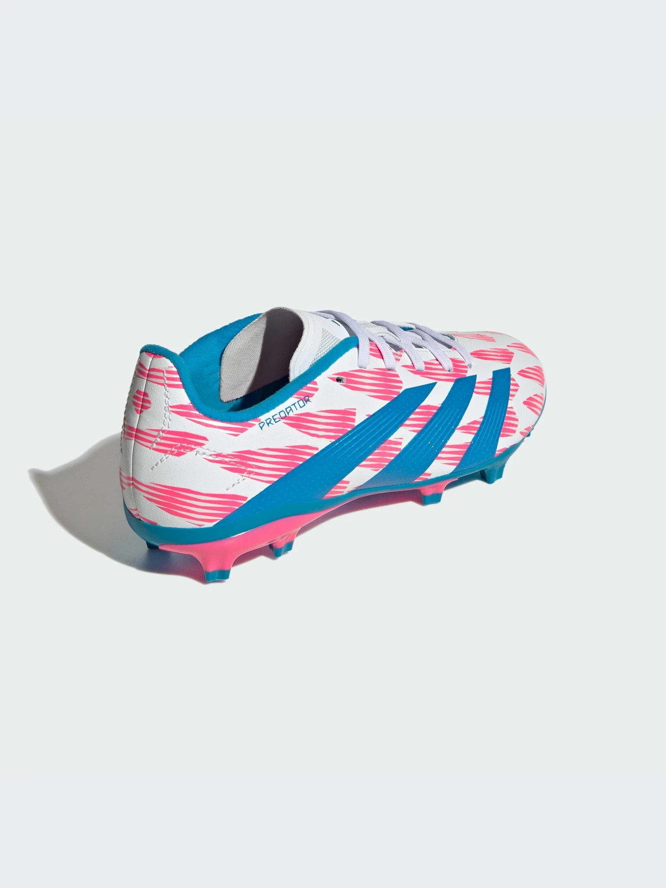 Кроссовки Adidas Predator модель IF6352 Кроссовки Adidas Predator модель IF6352 Фото