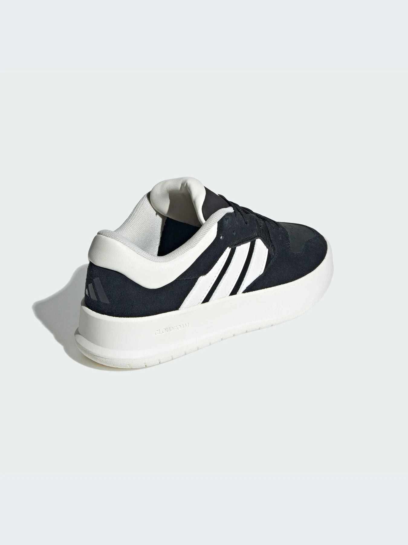 Кроссовки Adidas Court модель IH0524 Кроссовки Adidas Court модель IH0524 Фото