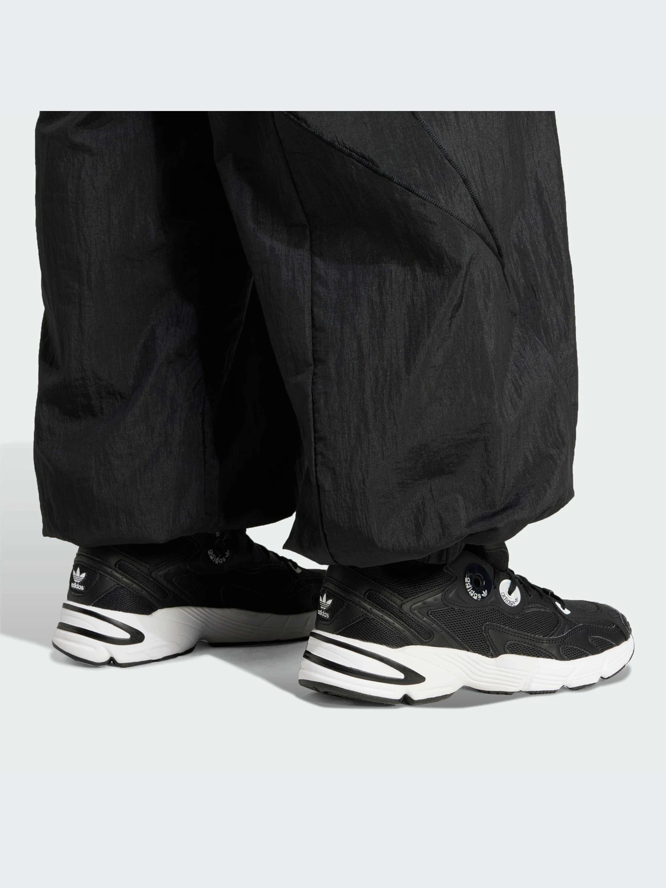 Брюки Adidas модель IW5487 Фото