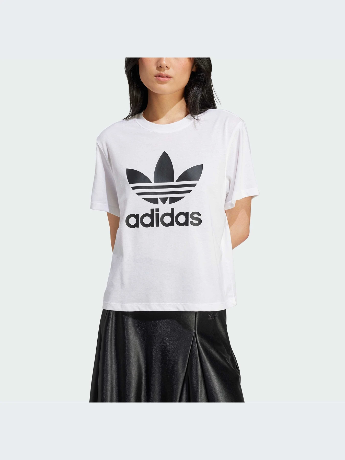 Футболки и поло Adidas Adicolor модель IN8441 Футболки и поло Adidas Adicolor модель IN8441 Фото