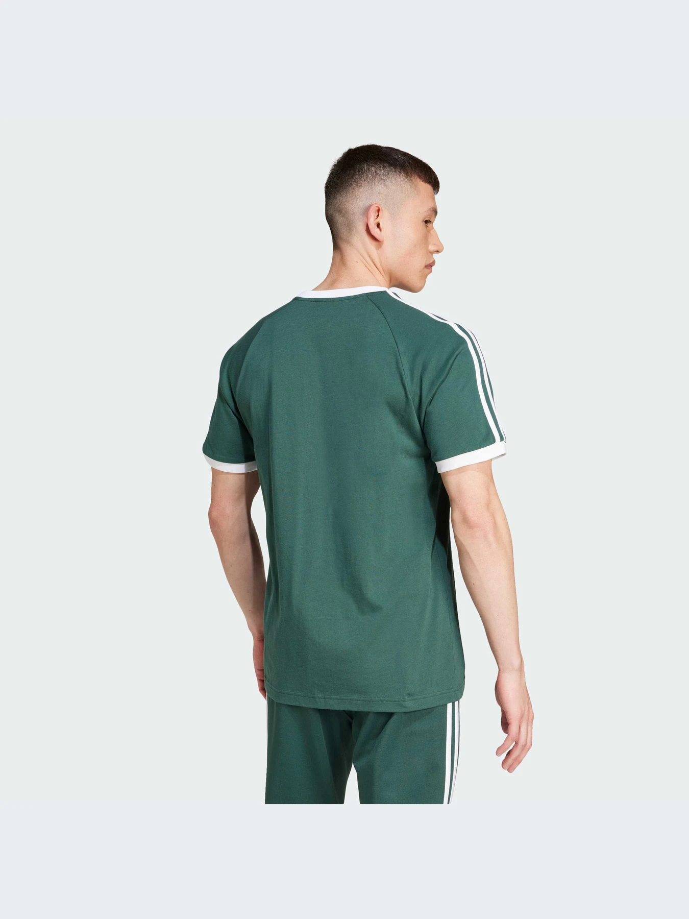 Футболки і поло Adidas Adicolor модель IY8720 Футболки і поло Adidas Adicolor модель IY8720 Фото