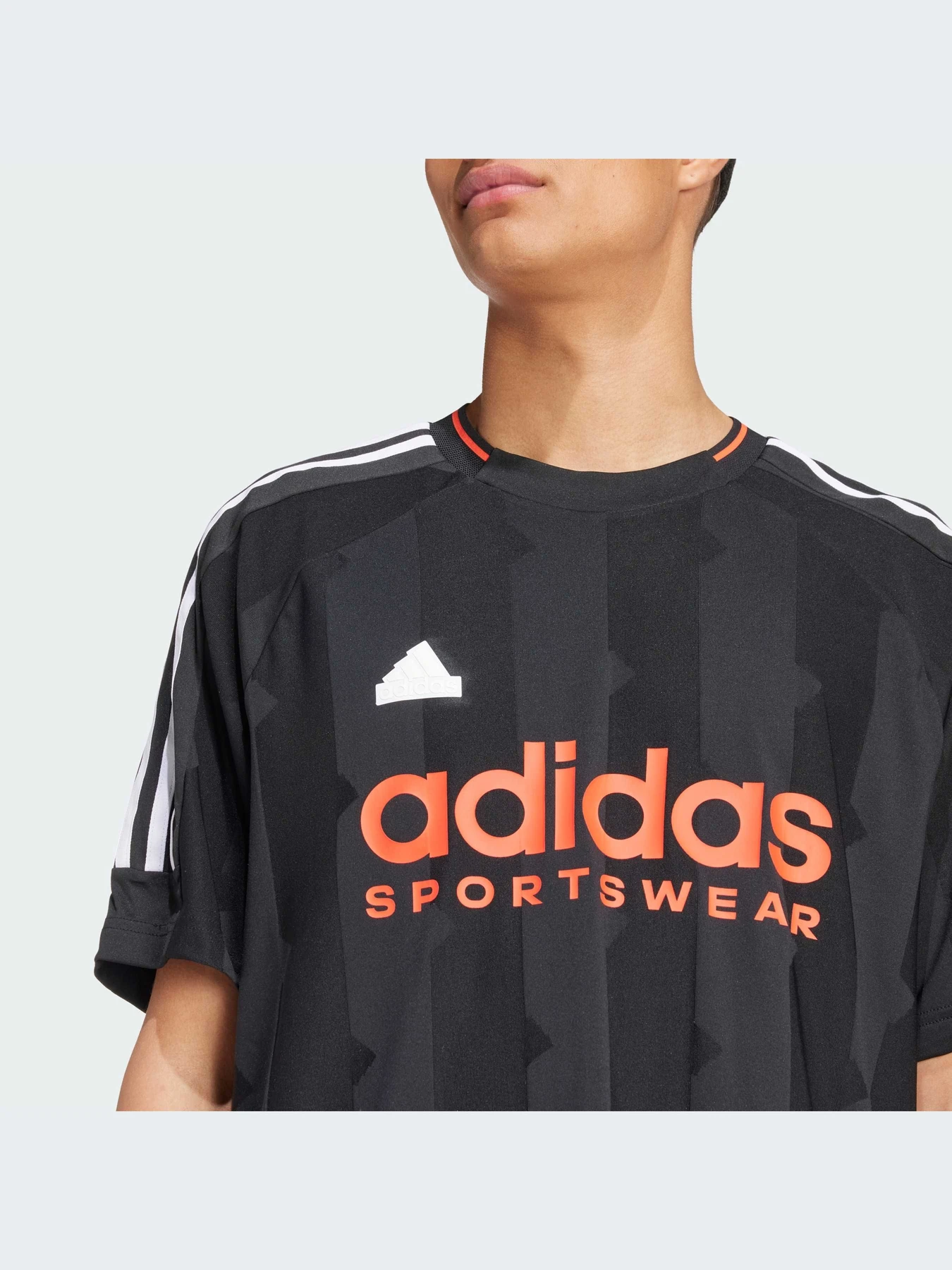 Футболки и поло Adidas Tiro модель IW3586 Футболки и поло Adidas Tiro модель IW3586 Фото