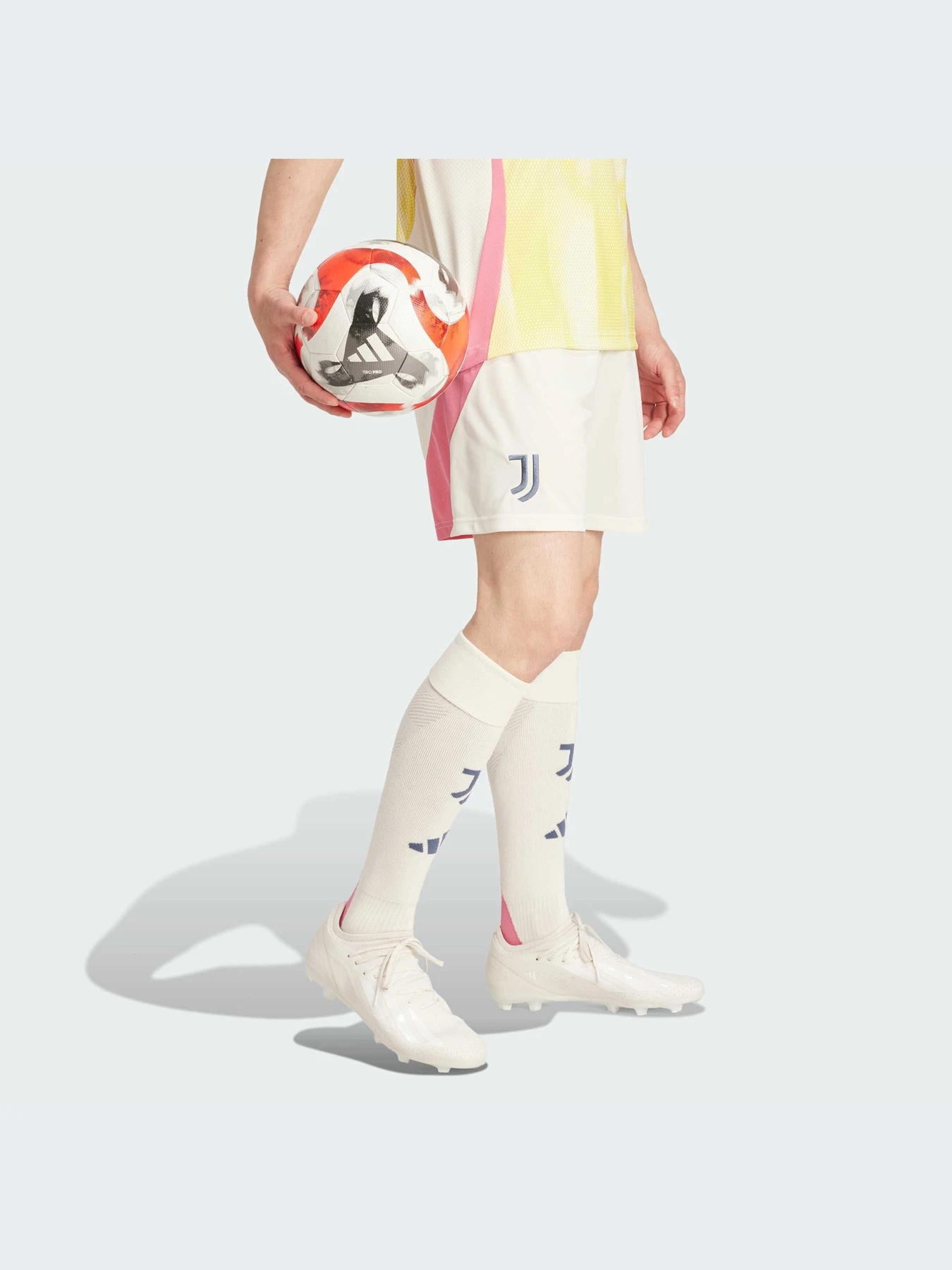 Шорты Adidas модель IS7998 Фото