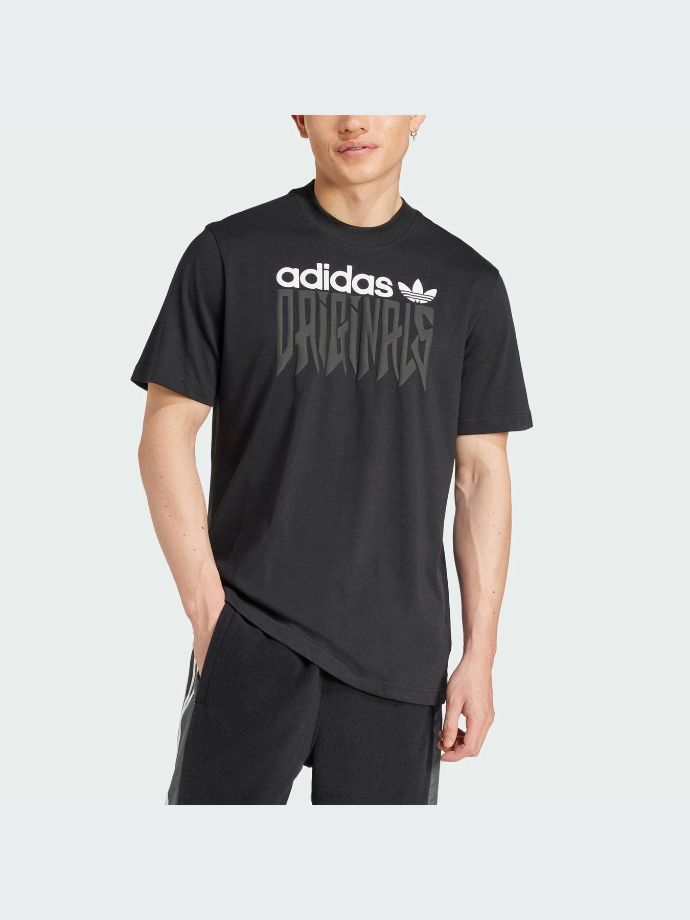 Футболки і поло Adidas модель IZ4831 Футболки і поло Adidas модель IZ4831 Фото
