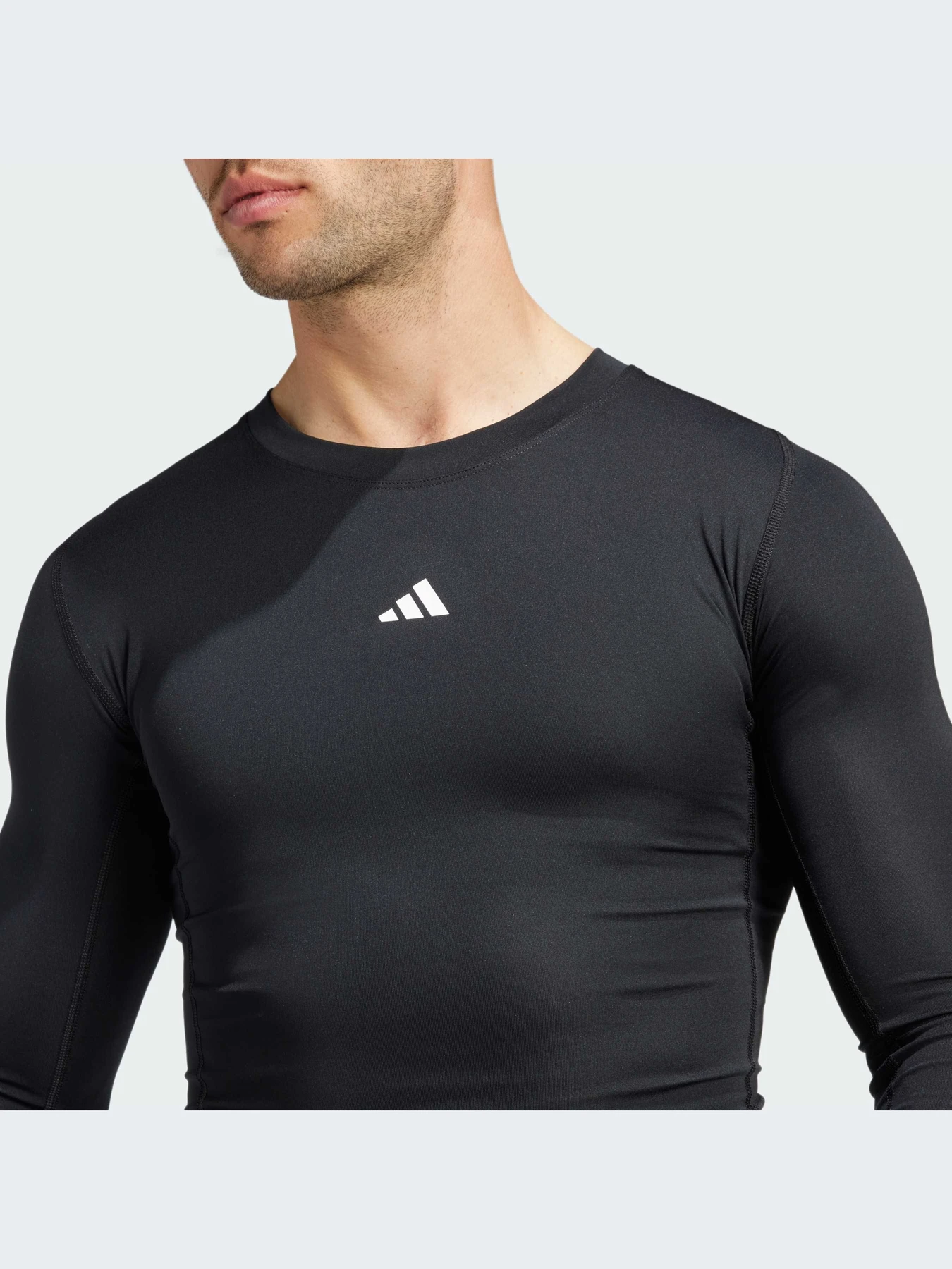 Худи и свитшоты Adidas Clima модель JE6702 Худи и свитшоты Adidas Clima модель JE6702 Фото