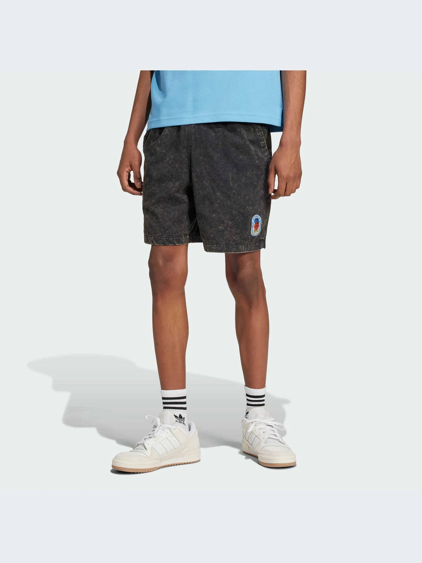 Шорты Adidas Graphics модель IZ2548 Фото