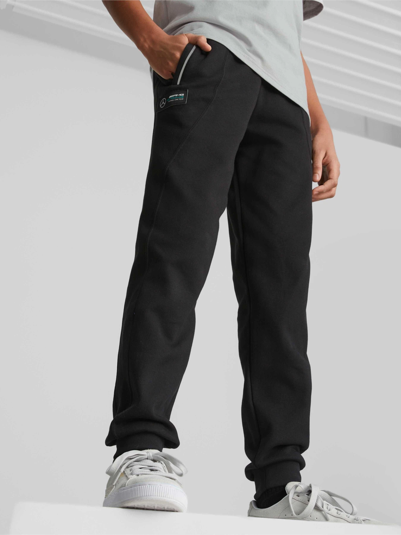 Штани PUMA Mapf1 Kids Sweat Pants модель 538490 Штани PUMA Mapf1 Kids Sweat Pants модель 538490 Фото