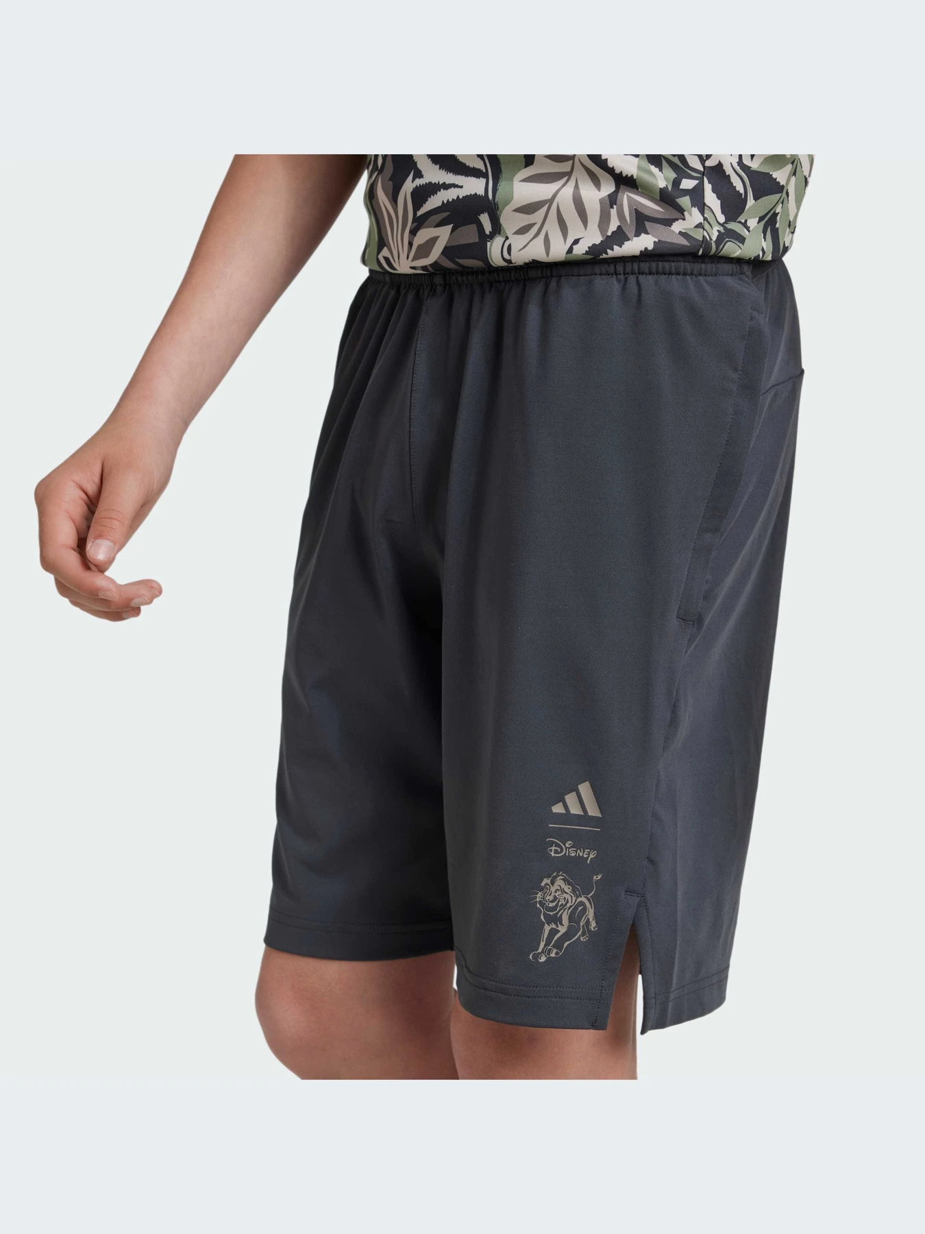 Шорты Adidas x Disney модель IV7359 Шорты Adidas x Disney модель IV7359 Фото