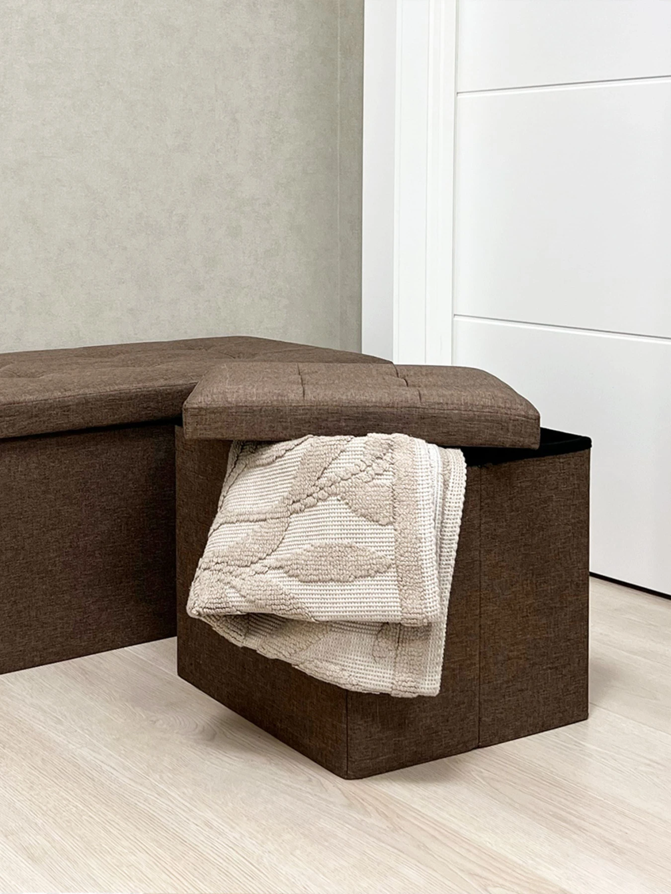 Пуф для хранения текстильный коричневый MBM HOME модель TH-03 BROWN Пуф для хранения текстильный коричневый MBM HOME модель TH-03 BROWN Фото