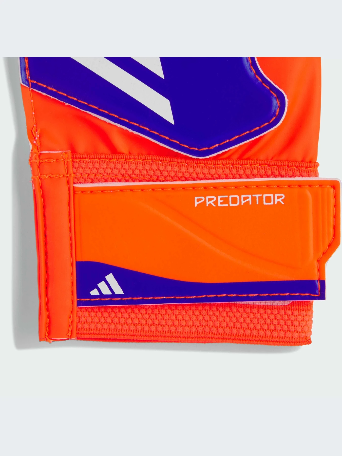 Перчатки для спорта Adidas Predator модель IX3872 Фото