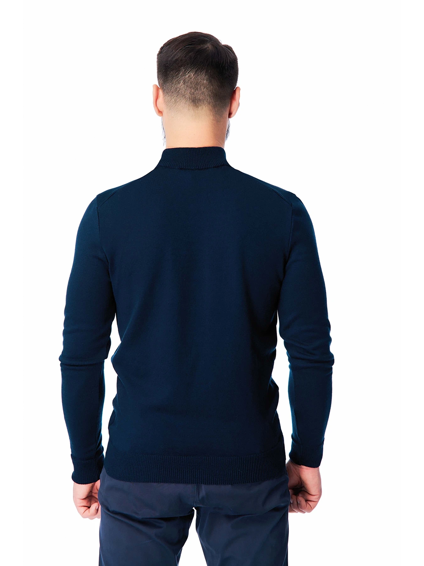 Свитры и кардиганы SVTR модель 212darkblueTTNSVTR Свитры и кардиганы SVTR модель 212darkblueTTNSVTR Фото