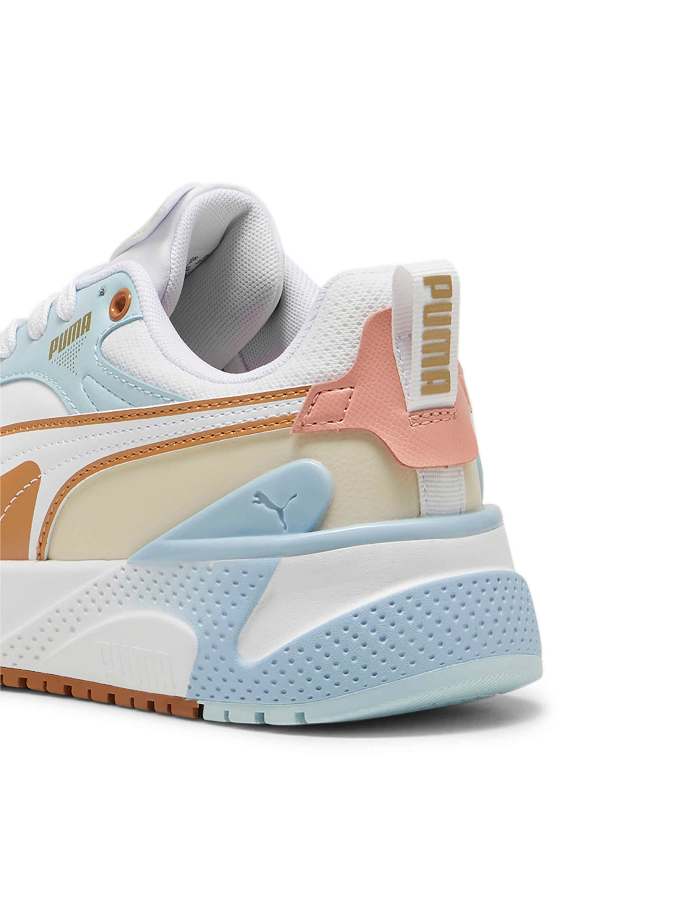 Кроссовки PUMA R78 Disrupt модель 397675 Кроссовки PUMA R78 Disrupt модель 397675 Фото