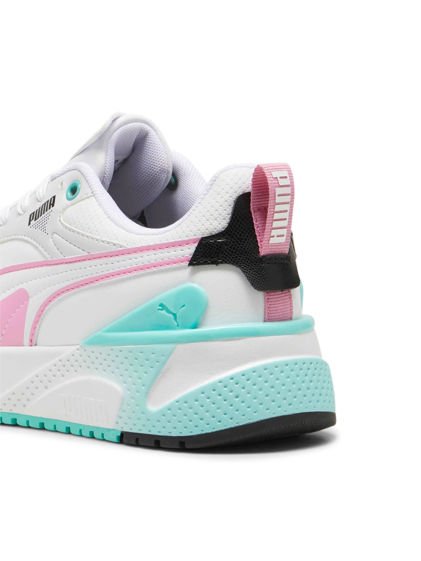 Кроссовки PUMA R78 Disrupt модель 397675 Кроссовки PUMA R78 Disrupt модель 397675 Фото