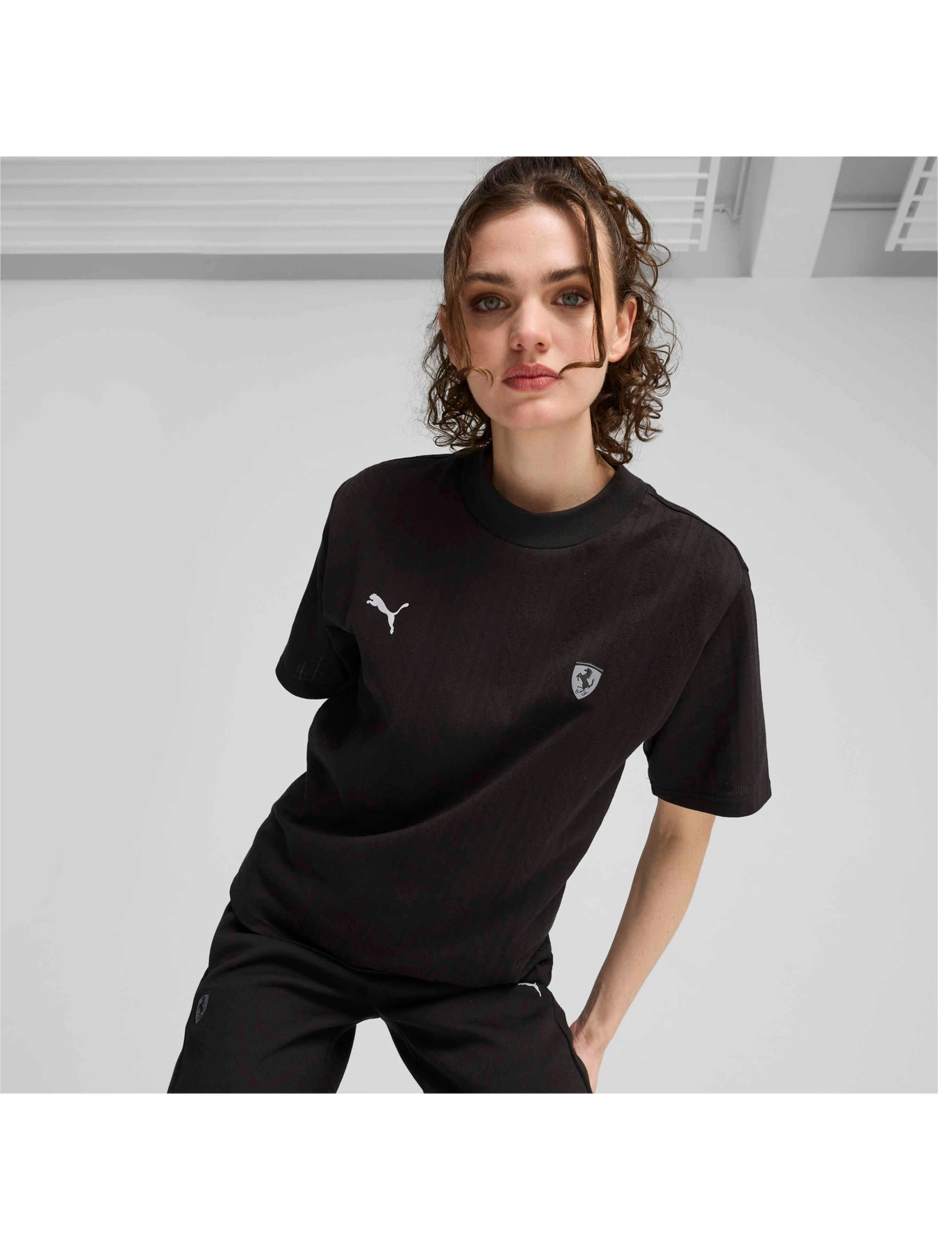 Футболки і поло PUMA Ferrari Style Tee Wmn модель 627102 Фото