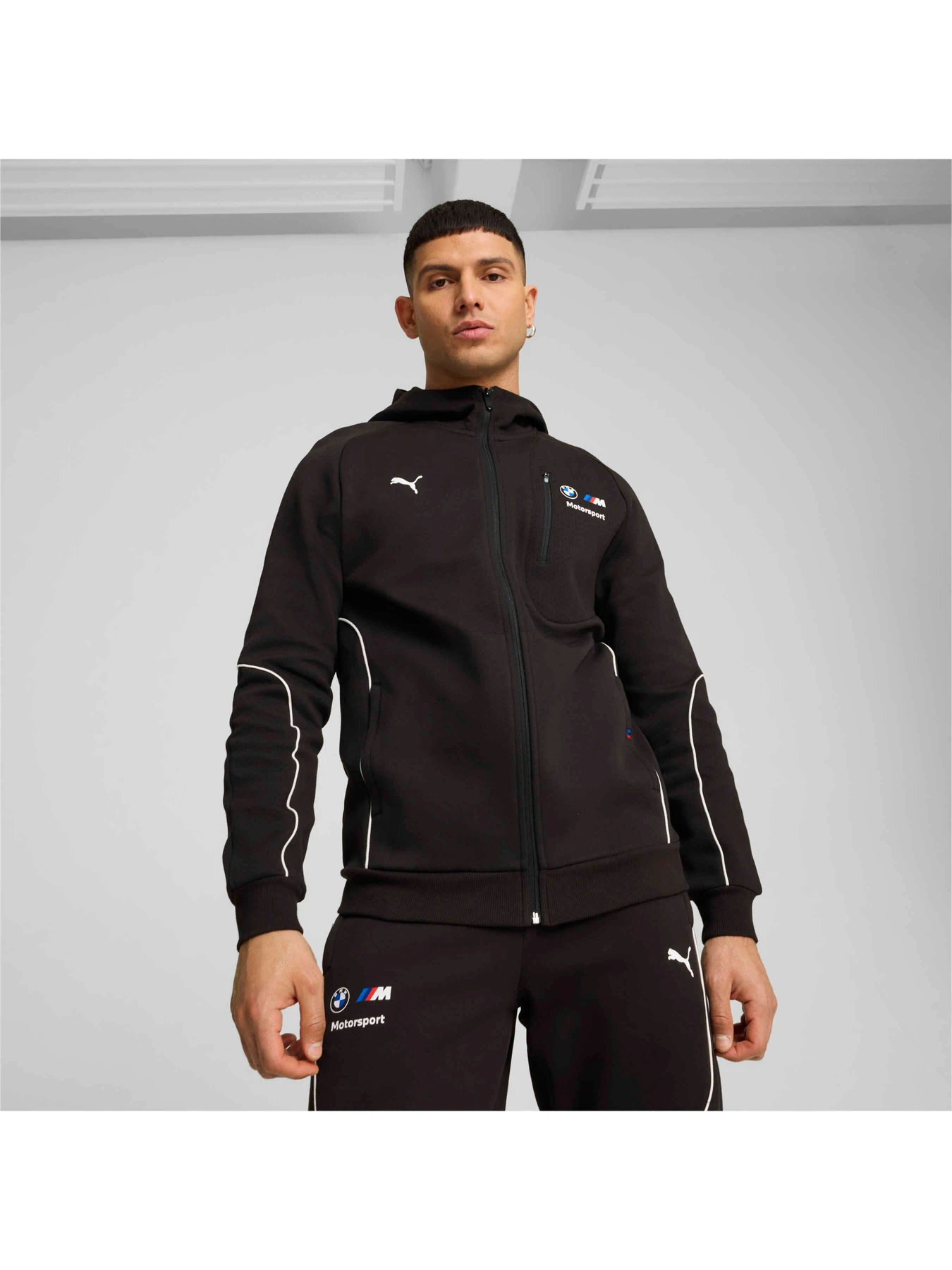 Худи и свитшоты PUMA Bmw Mms Hooded Sweat Jkt модель 627456 Худи и свитшоты PUMA Bmw Mms Hooded Sweat Jkt модель 627456 Фото