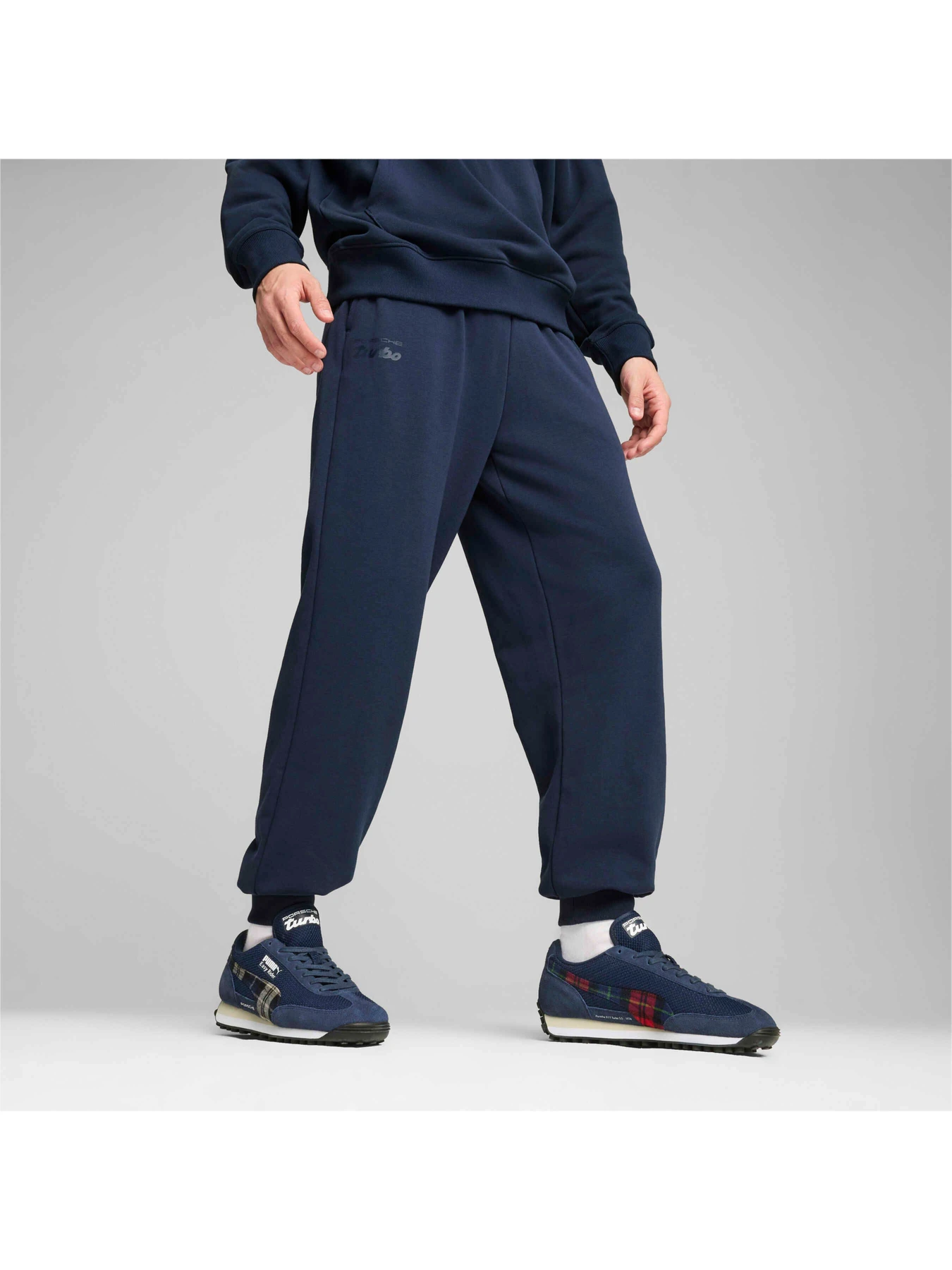 Брюки PUMA Pl Ess Pants модель 626382 Брюки PUMA Pl Ess Pants модель 626382 Фото