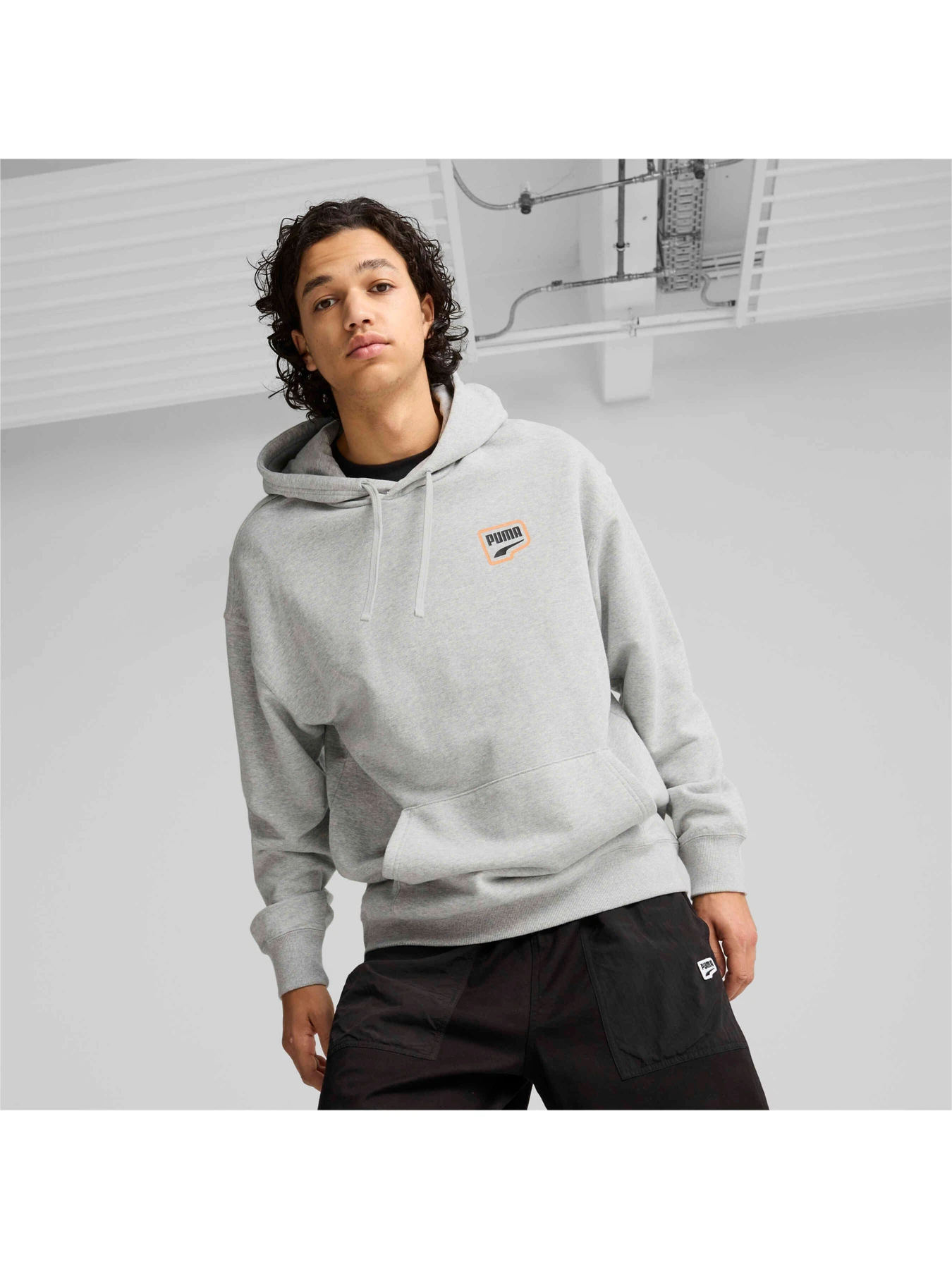 Худи и свитшоты PUMA Downtown Graphic Hoodie модель 626748 Худи и свитшоты PUMA Downtown Graphic Hoodie модель 626748 Фото