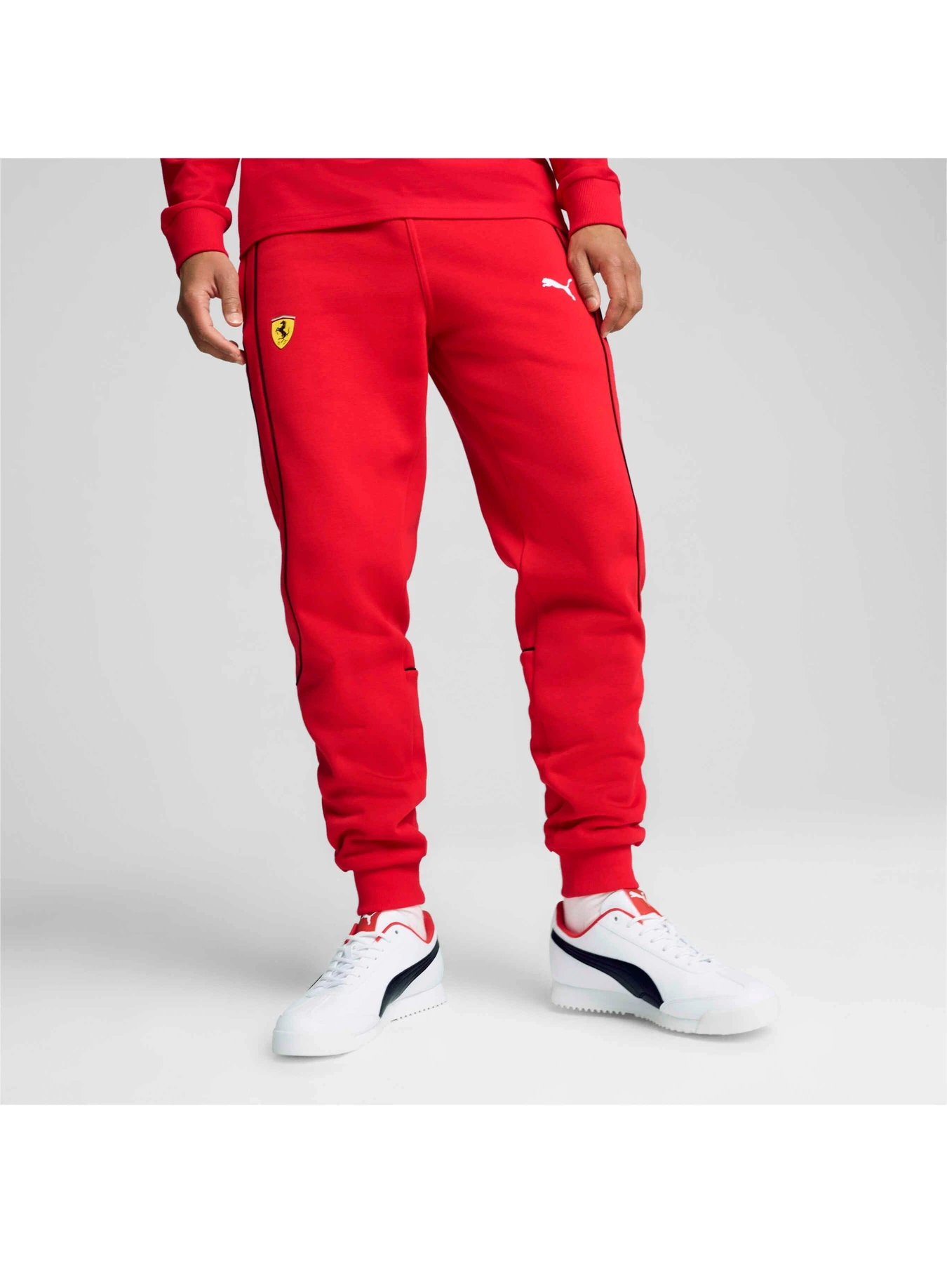 Брюки PUMA Ferrari Race Pants модель 627047 Брюки PUMA Ferrari Race Pants модель 627047 Фото