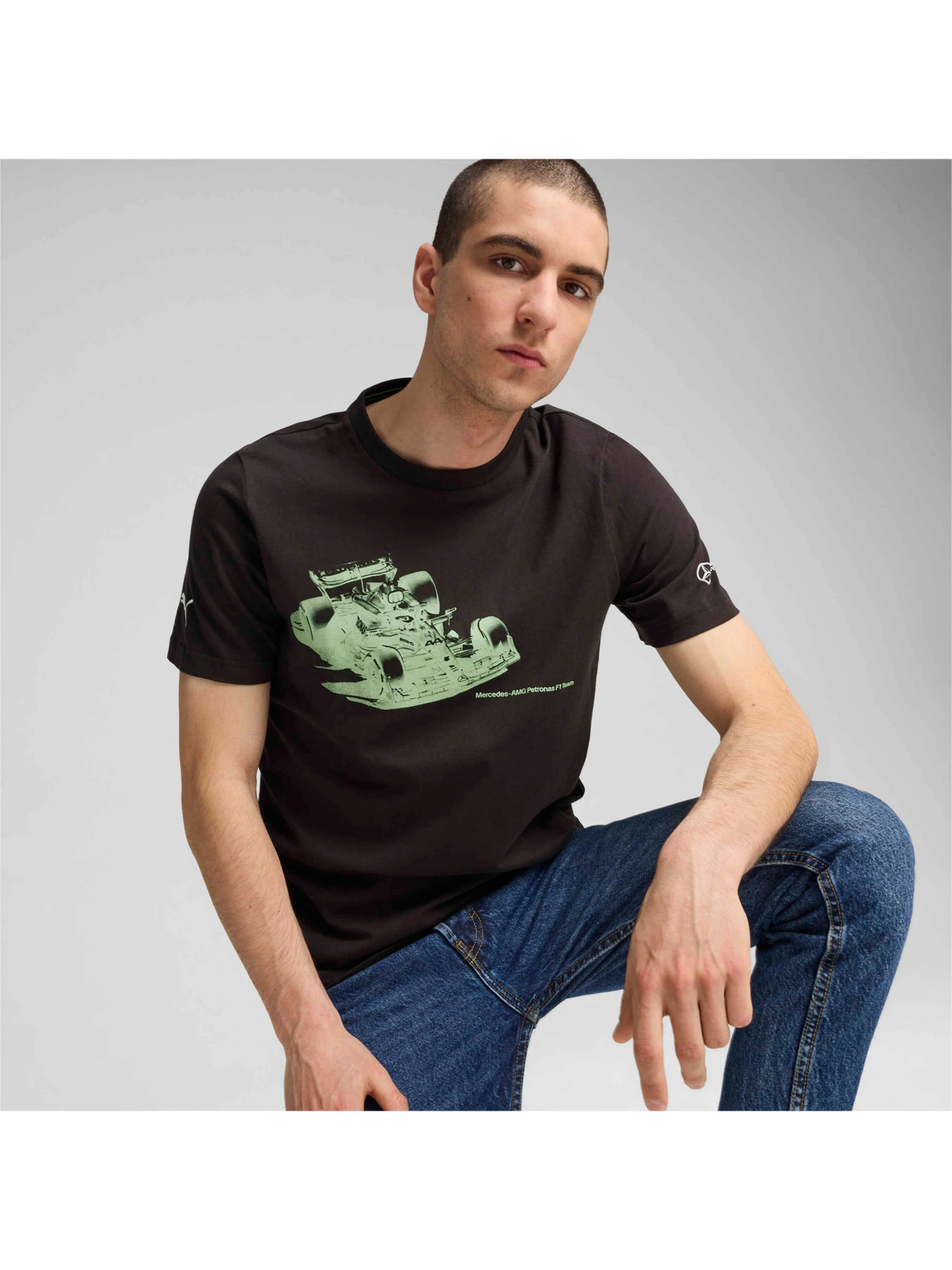 Футболки і поло PUMA Mapf1 Ess Car Graphic Tee модель 627347 Фото
