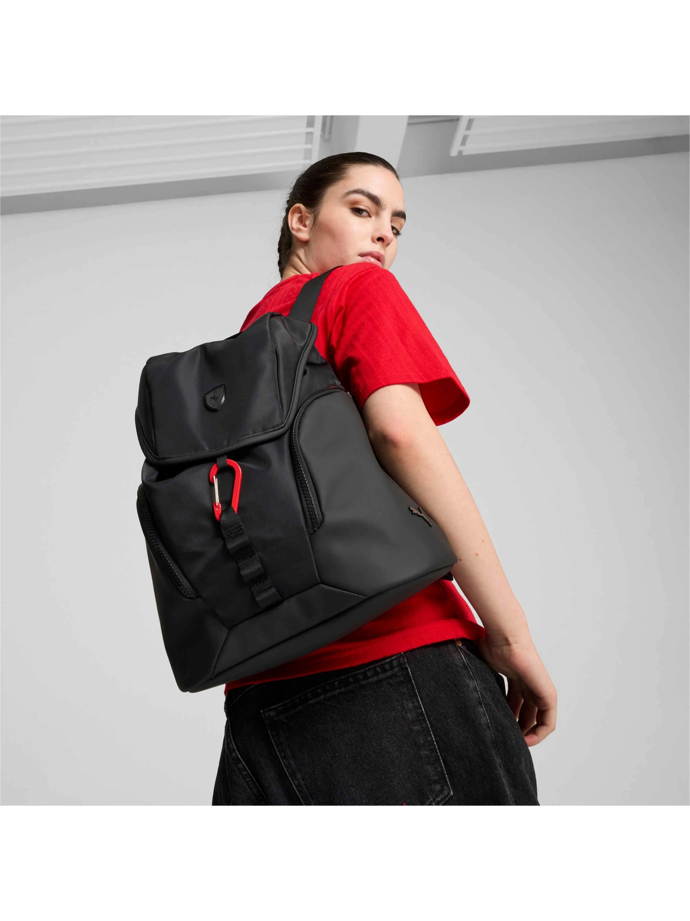 Рюкзаки PUMA Ferrari Style Wmn's Backpack модель 090670 Рюкзаки PUMA Ferrari Style Wmn's Backpack модель 090670 Фото
