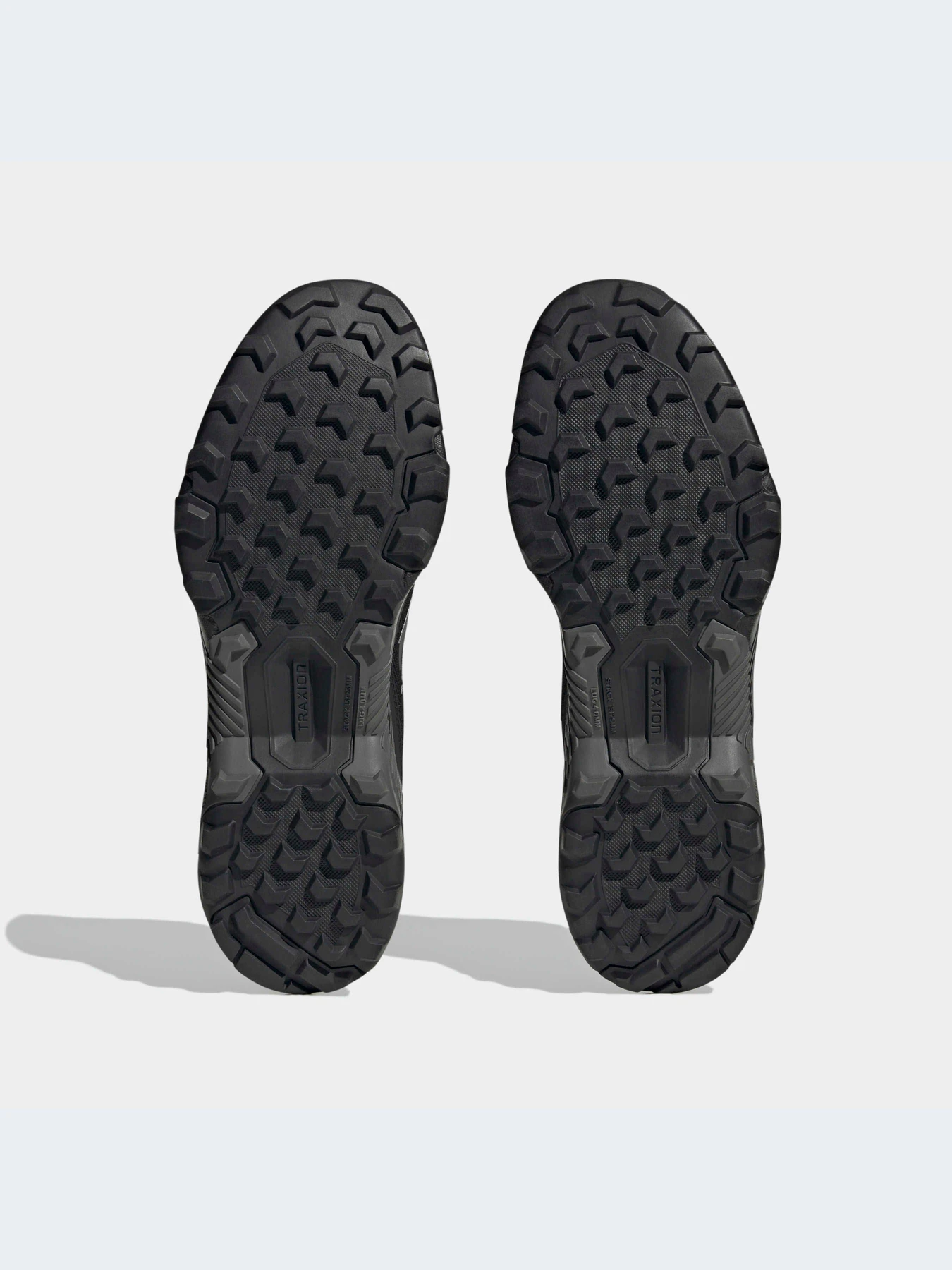 Кроссовки Adidas модель HP8606 Кроссовки Adidas модель HP8606 Фото