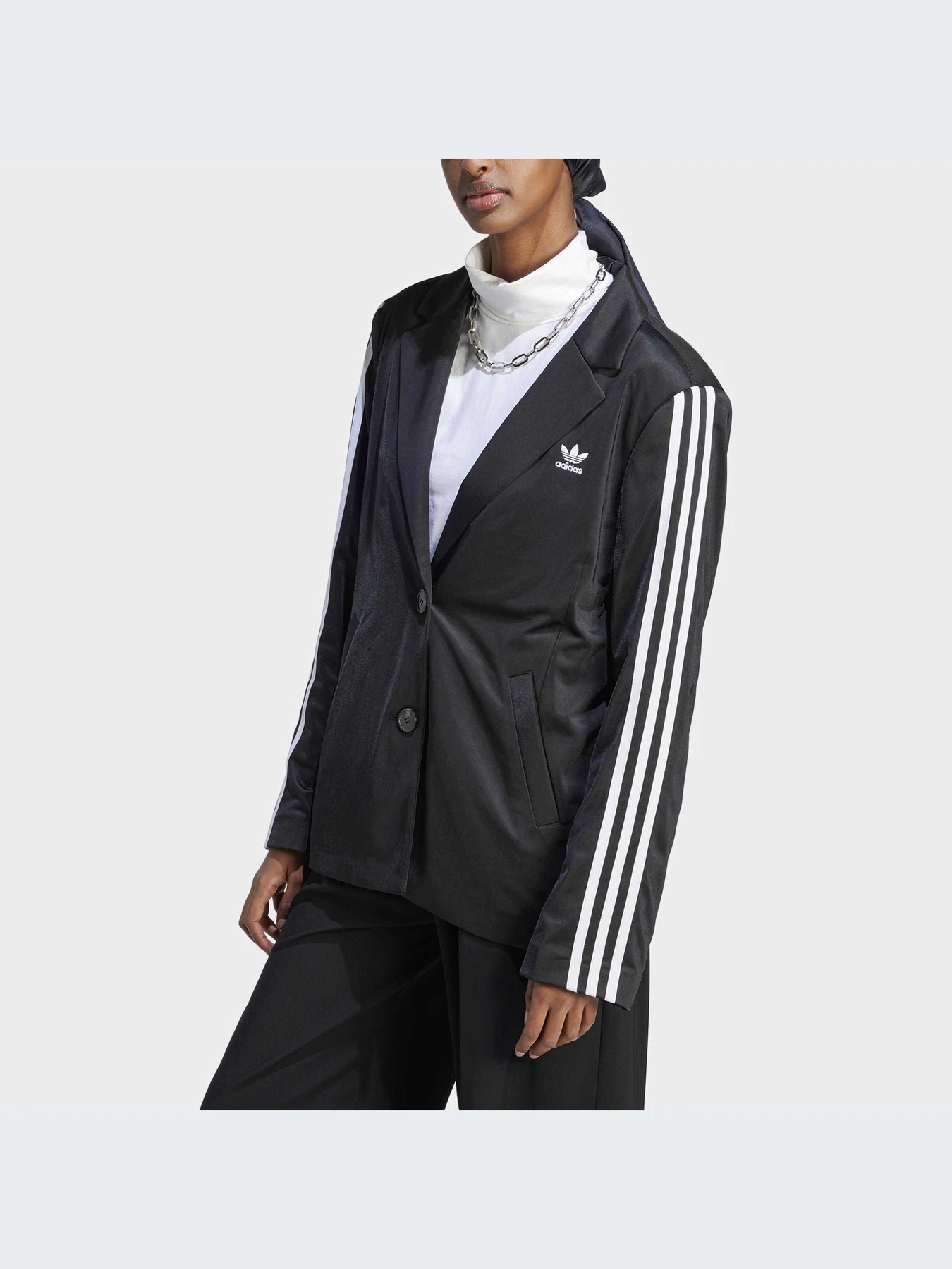 Пиджаки Adidas модель IK0440 Пиджаки Adidas модель IK0440 Фото