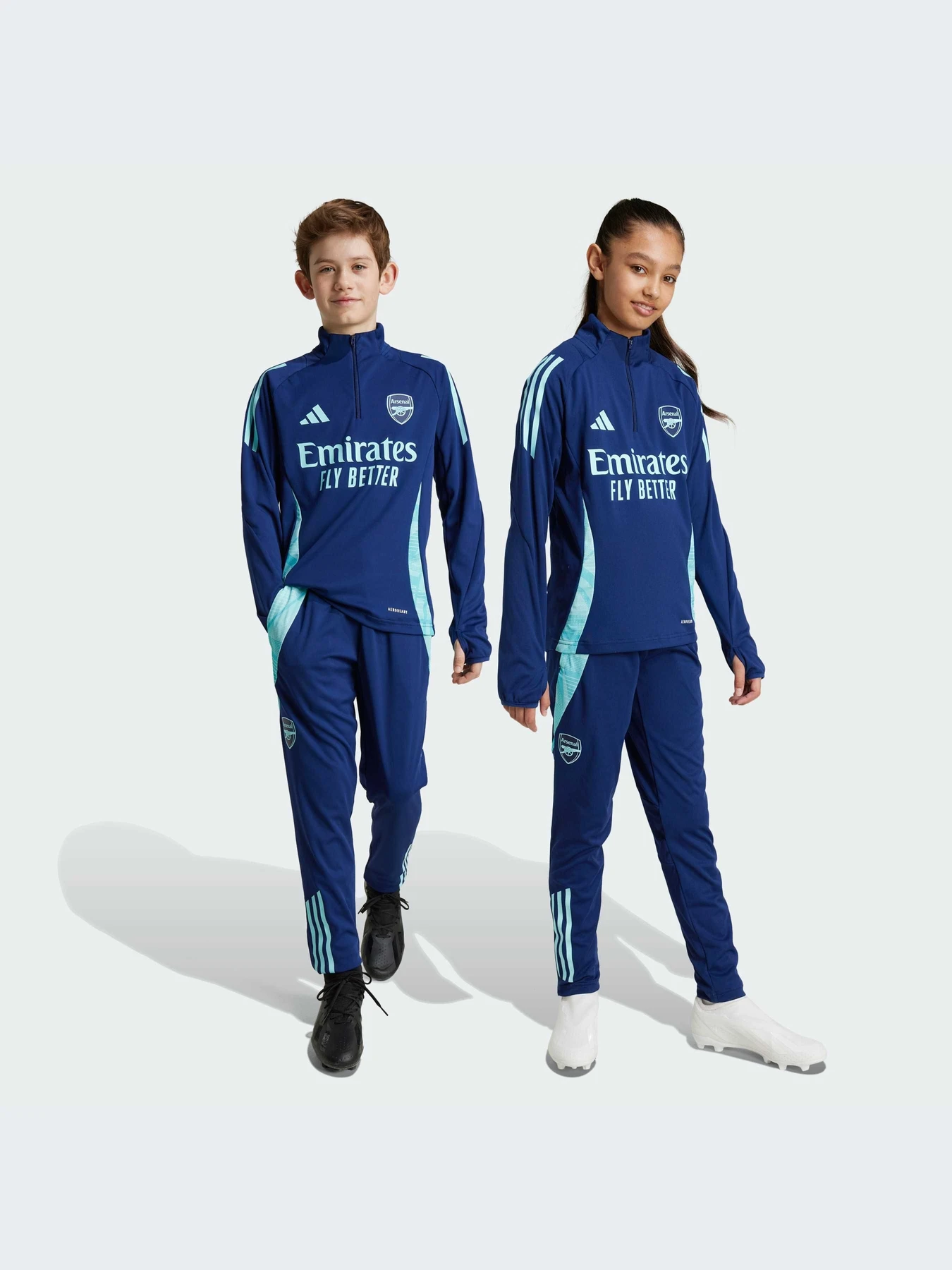 Брюки Adidas модель IT2209 Брюки Adidas модель IT2209 Фото