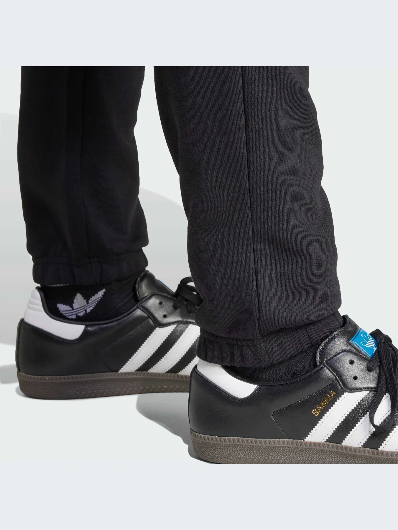 Брюки Adidas Trefoil модель IX7683 Брюки Adidas Trefoil модель IX7683 Фото