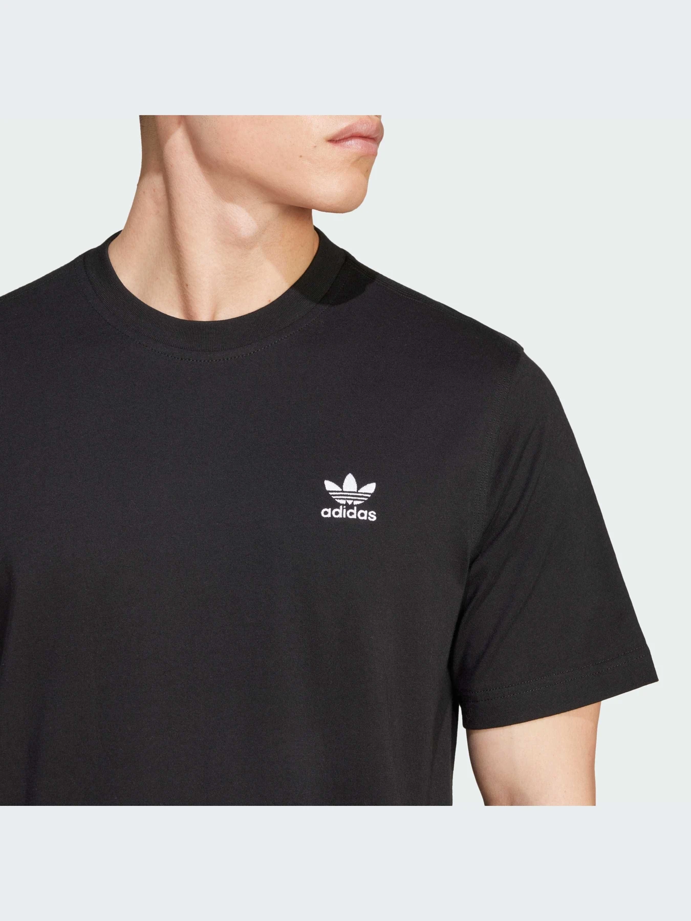 Футболки і поло Adidas модель IW5787 Футболки і поло Adidas модель IW5787 Фото