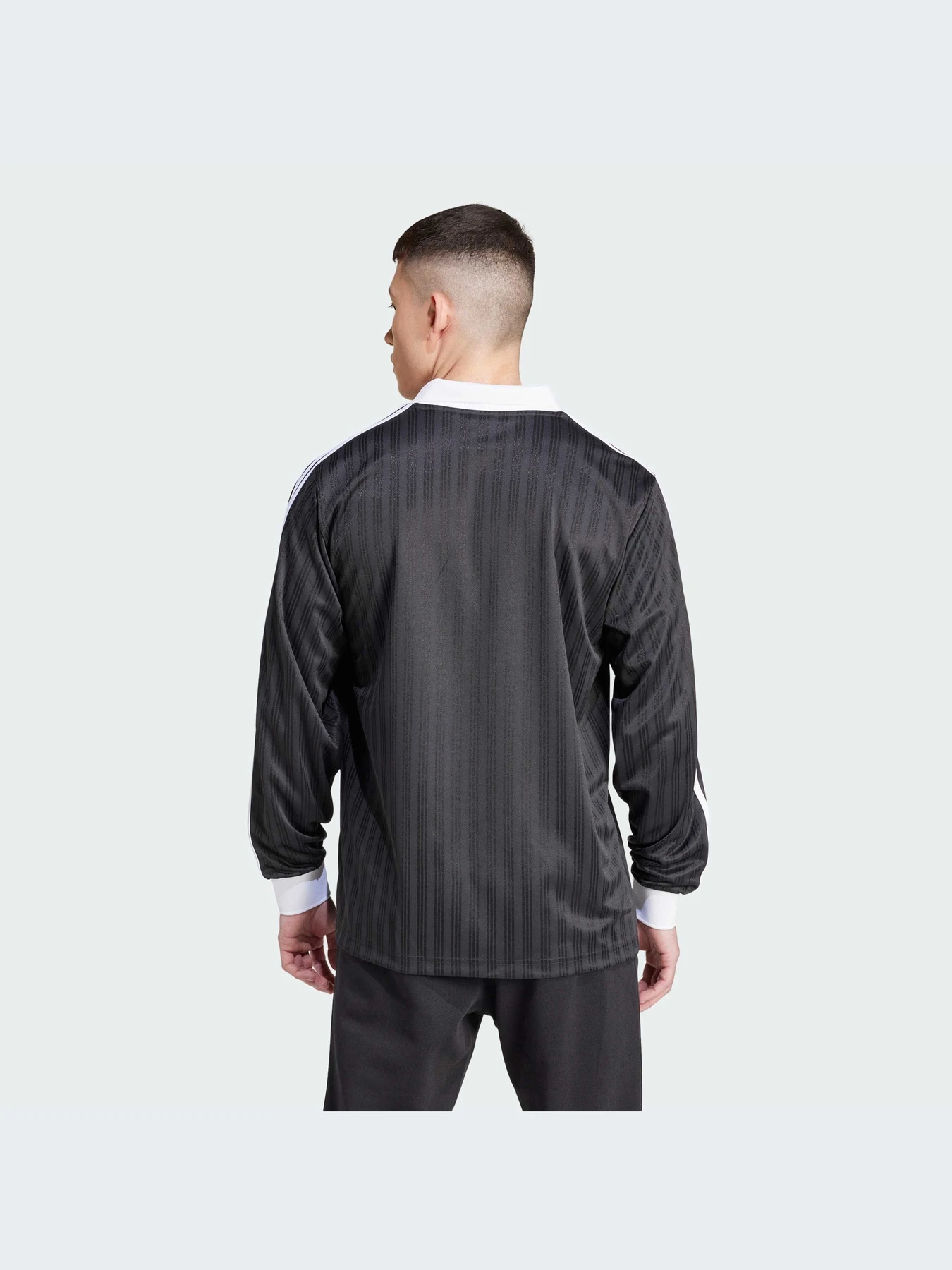 Худи и свитшоты Adidas Adicolor модель IZ4808 Фото