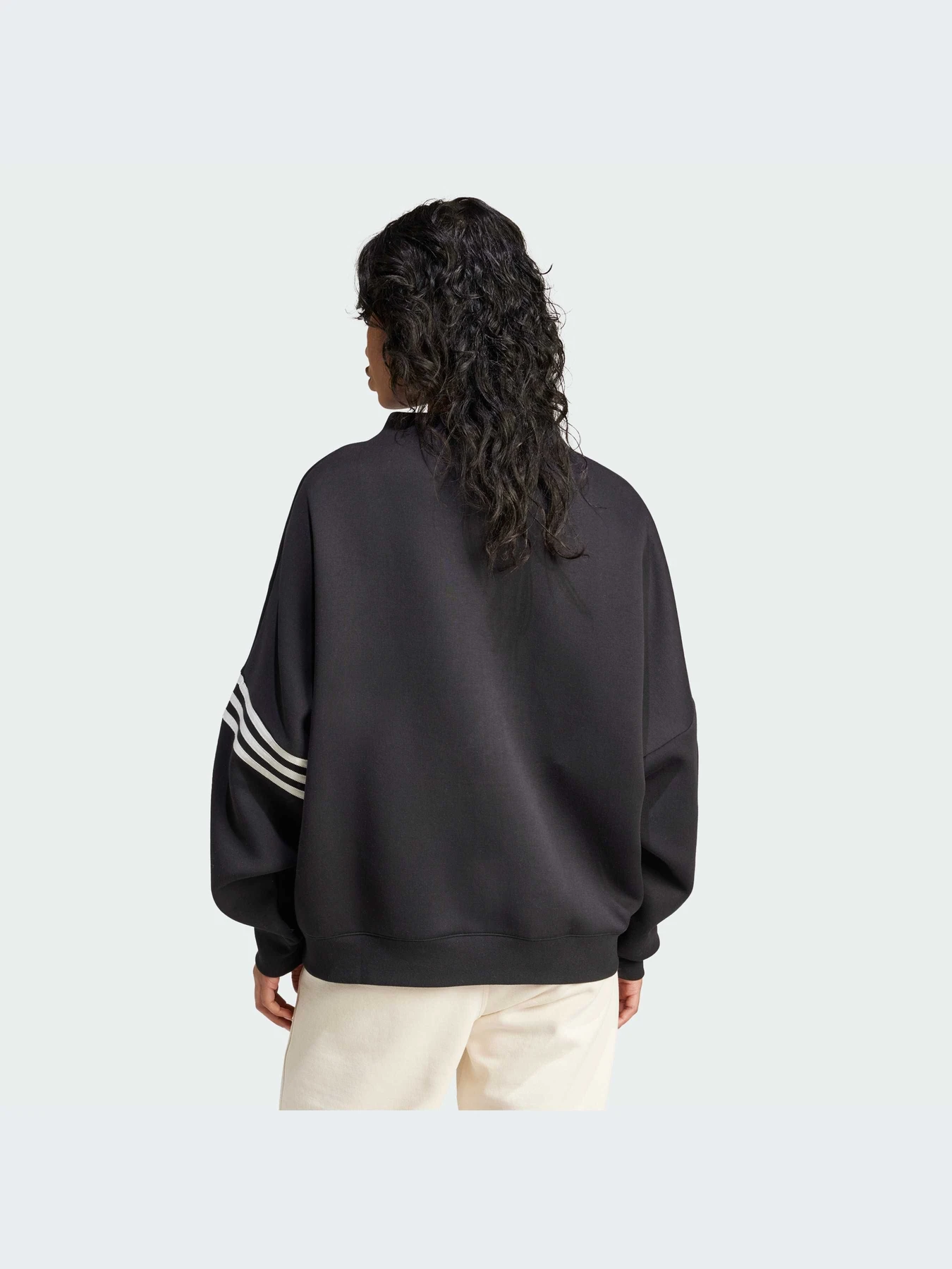 Худи и свитшоты Adidas модель IW3430 Худи и свитшоты Adidas модель IW3430 Фото