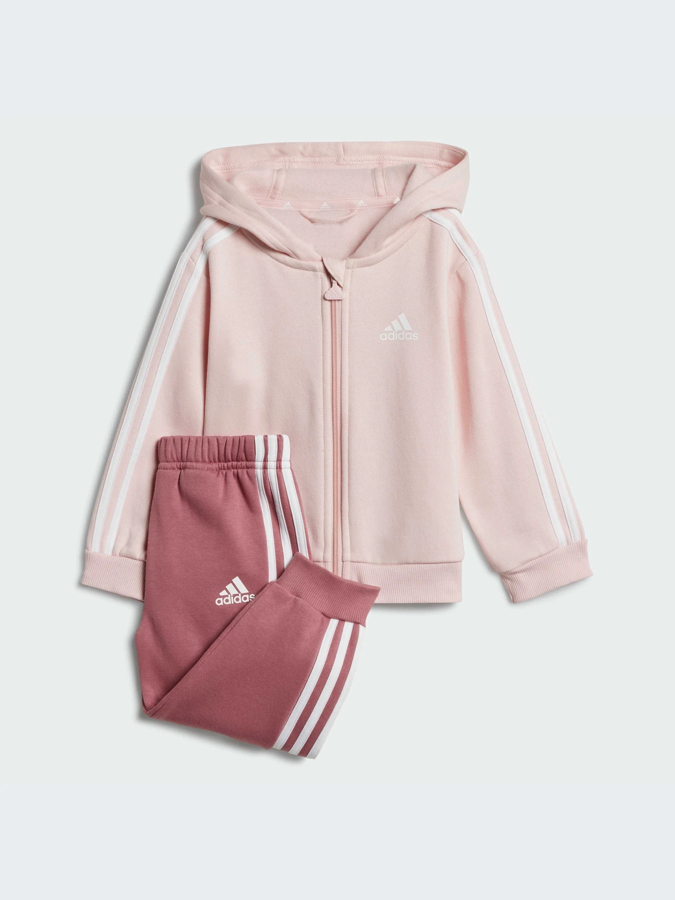 Костюмы Adidas модель IV7410 Костюмы Adidas модель IV7410 Фото