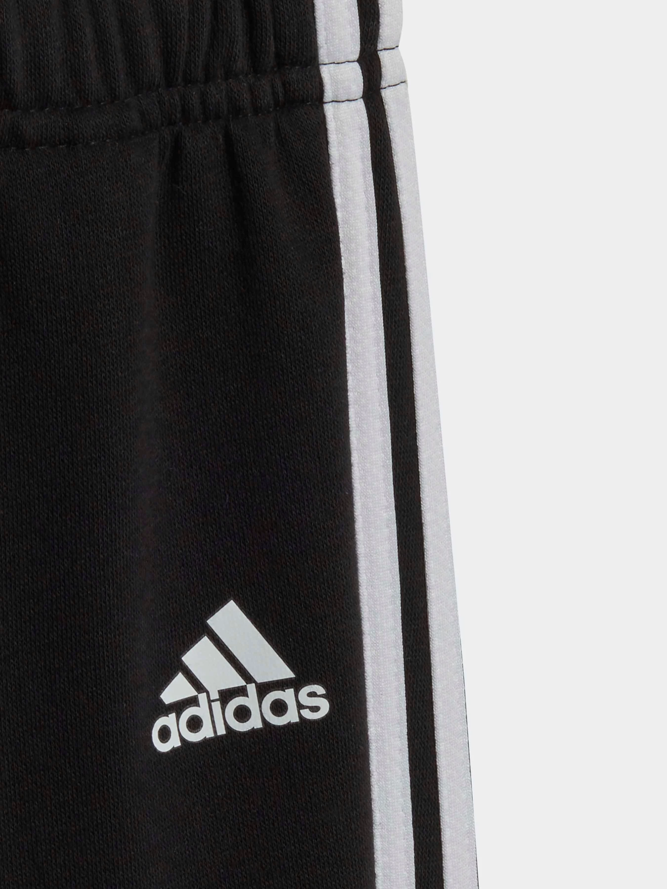 Костюмы Adidas модель HR5866 Фото