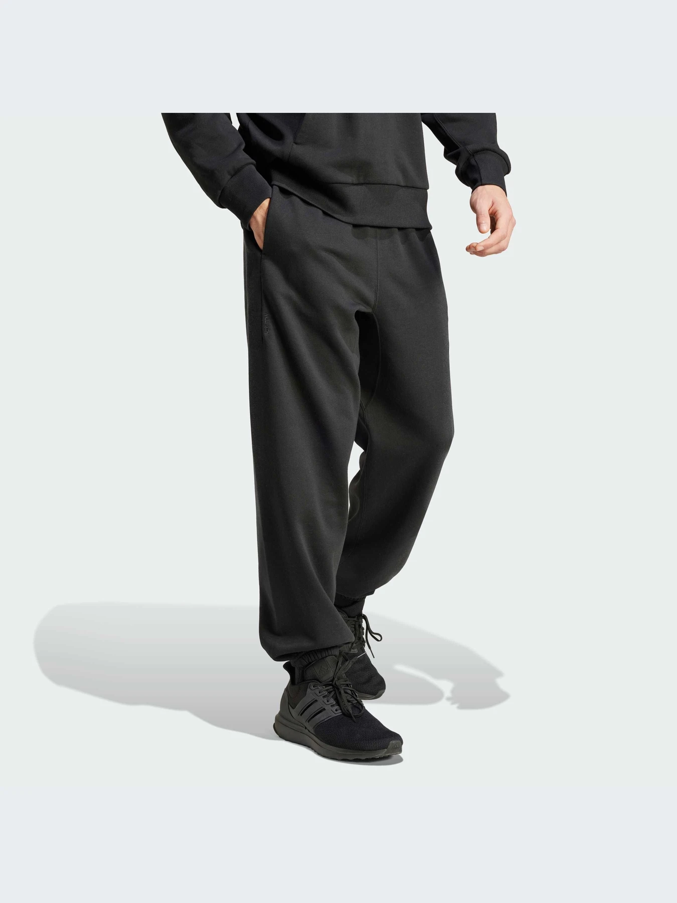 Штани Adidas модель IX1252 Штани Adidas модель IX1252 Фото