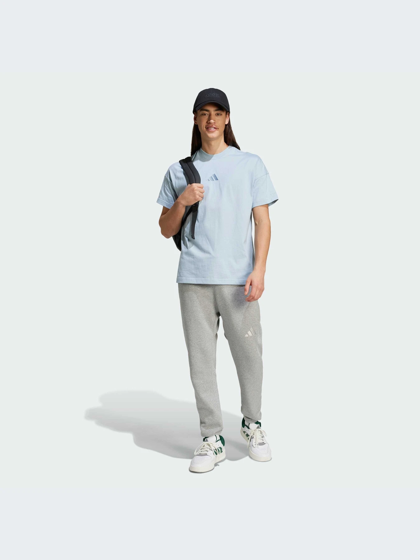 Футболки і поло Adidas модель IY4142 Футболки і поло Adidas модель IY4142 Фото