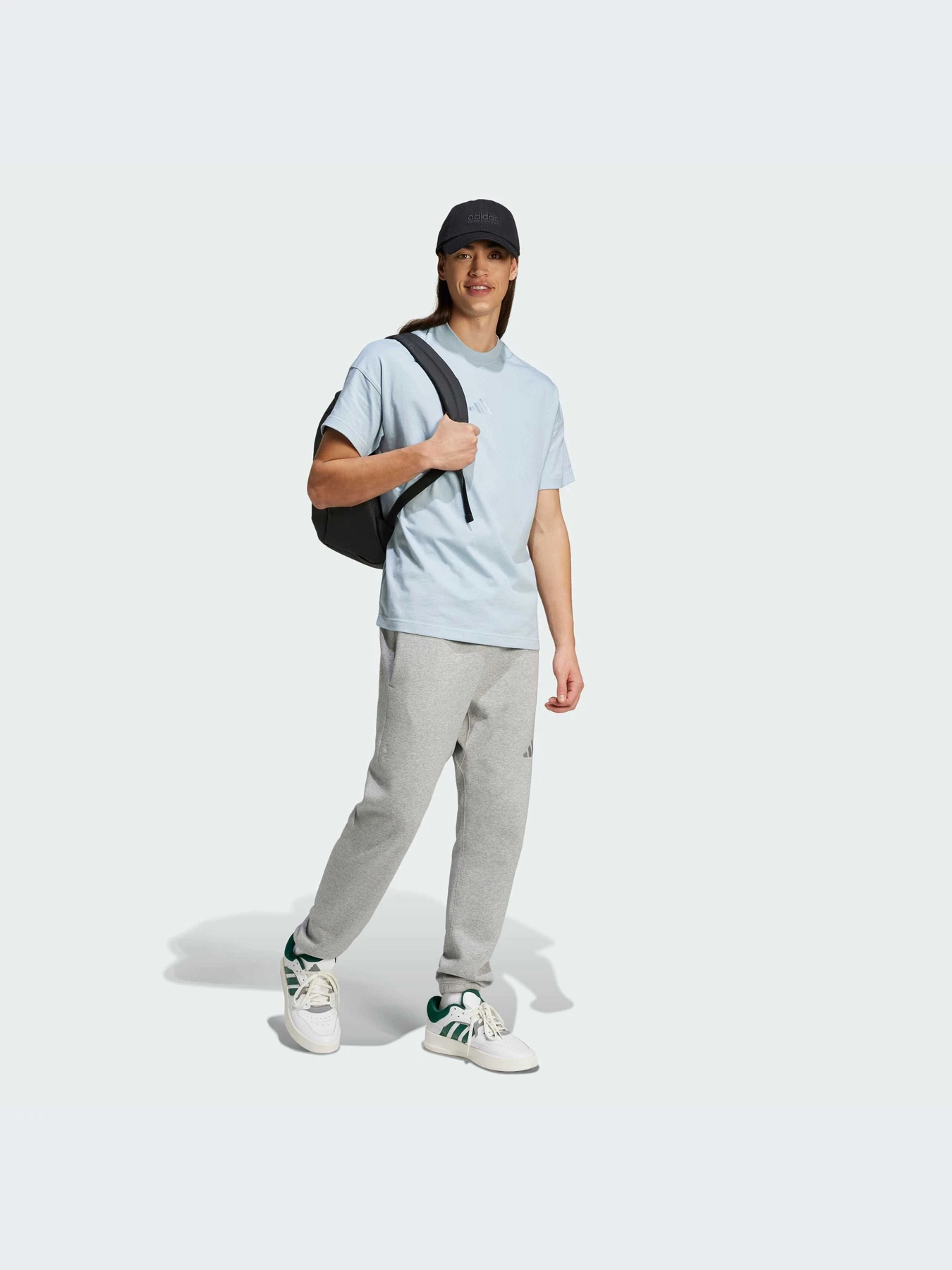 Футболки і поло Adidas модель IY4142 Футболки і поло Adidas модель IY4142 Фото