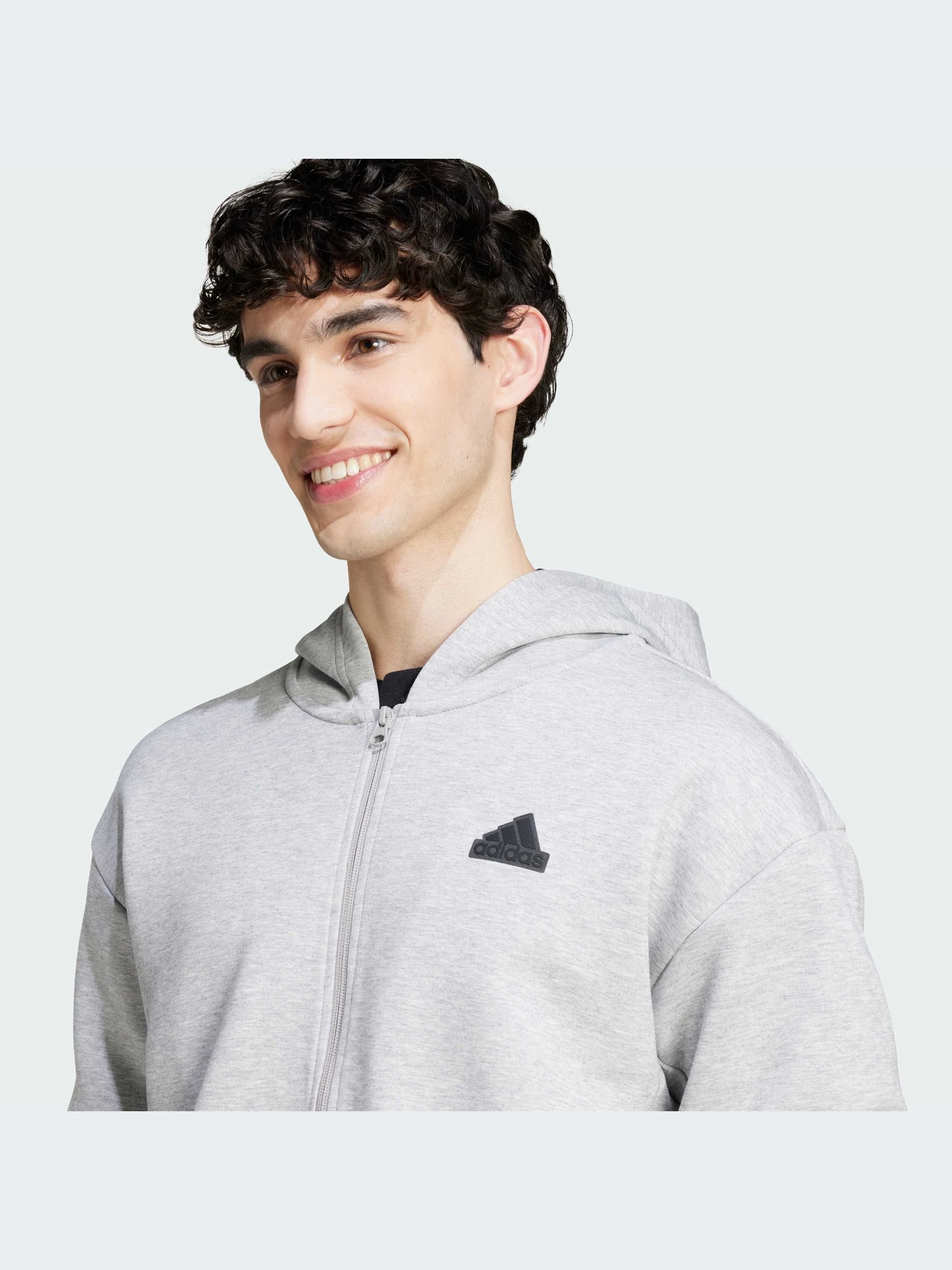 Худі та світшоти Adidas модель IW8597 Худі та світшоти Adidas модель IW8597 Фото