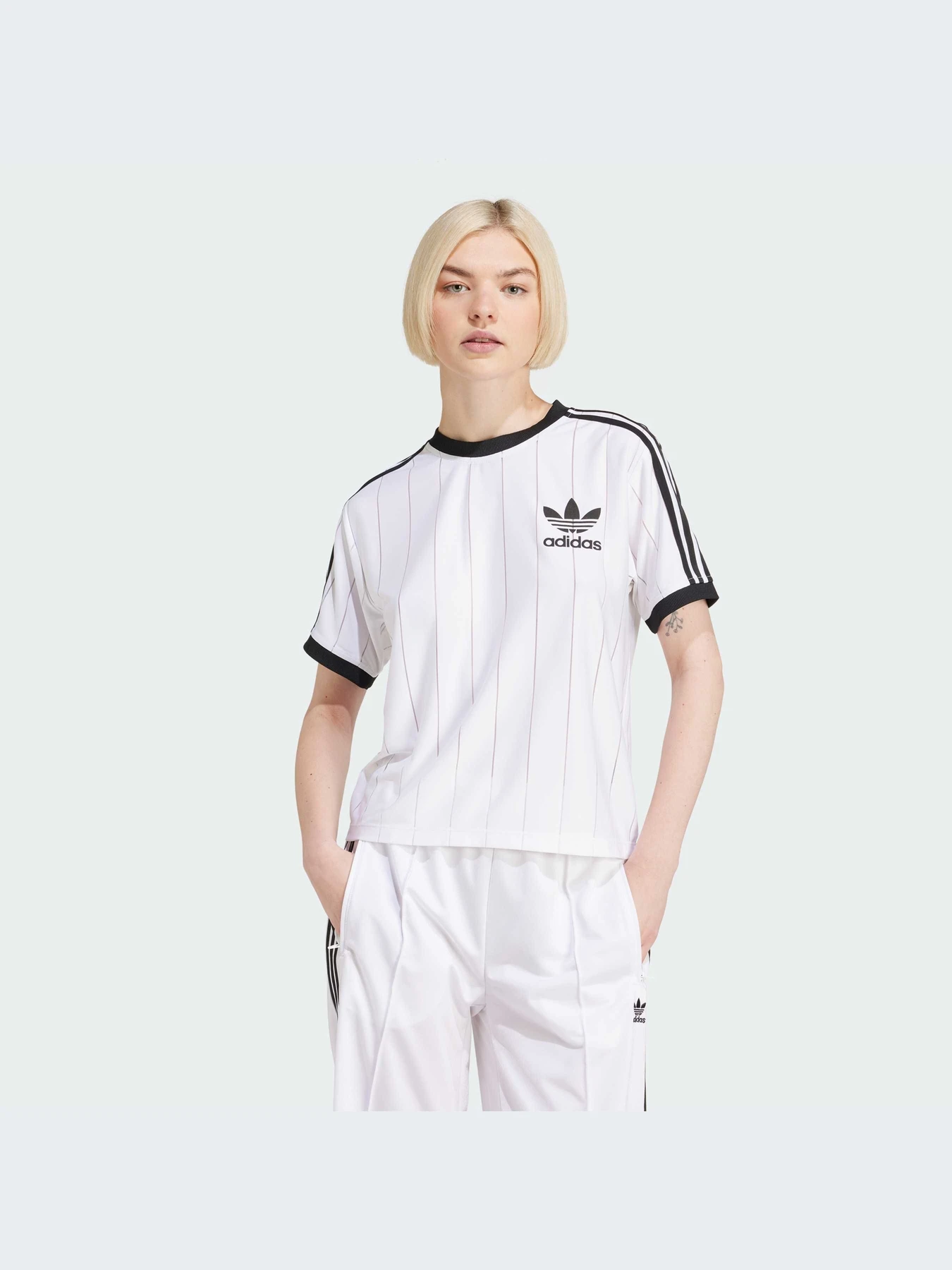 Футболки і поло Adidas Adicolor модель JG1534 Футболки і поло Adidas Adicolor модель JG1534 Фото