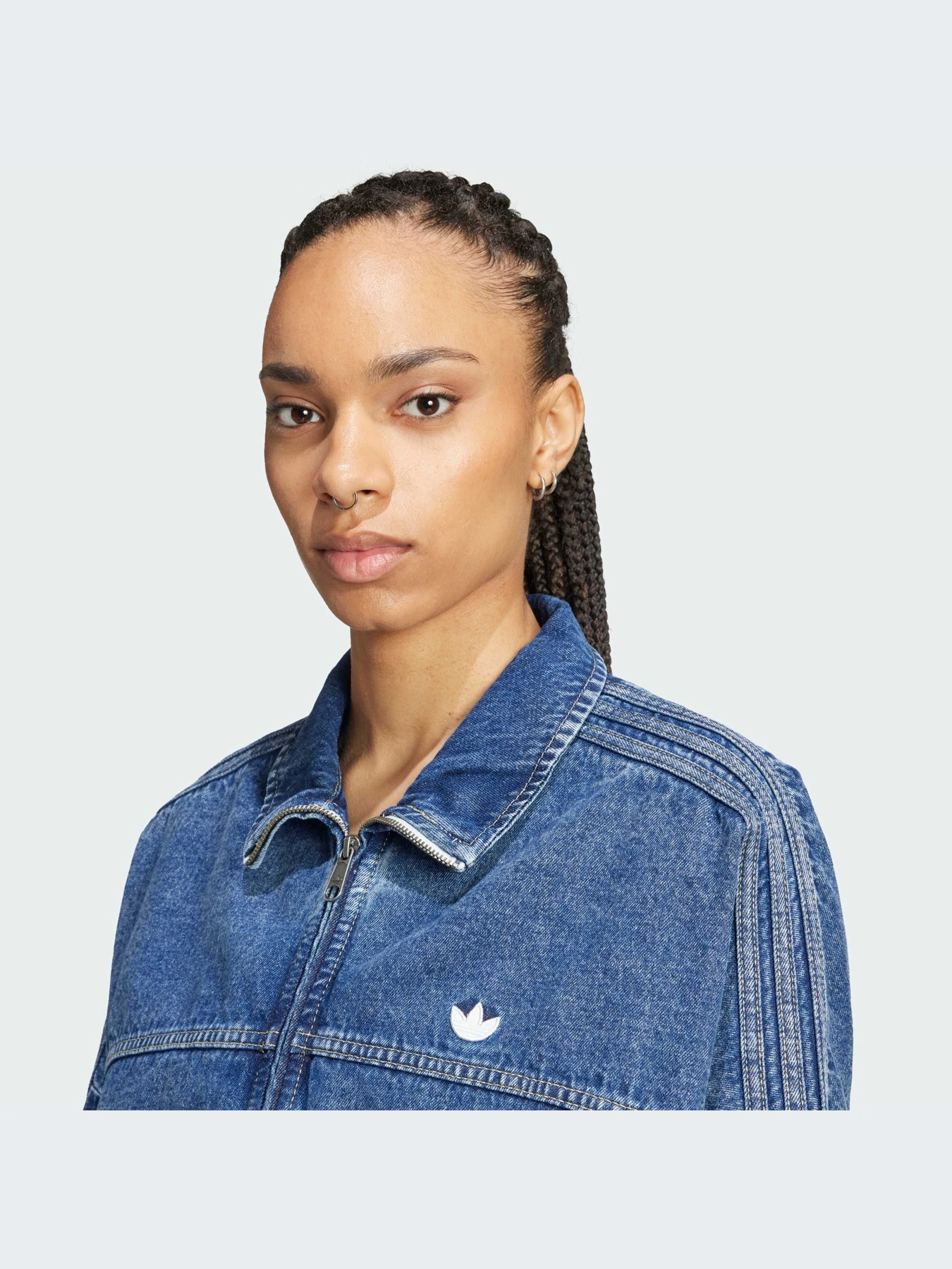 Куртки и дубленки Adidas модель IW5762 Куртки и дубленки Adidas модель IW5762 Фото