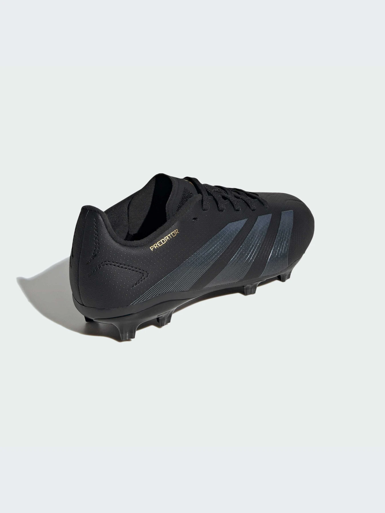 Кроссовки Adidas Predator модель IF6353 Кроссовки Adidas Predator модель IF6353 Фото