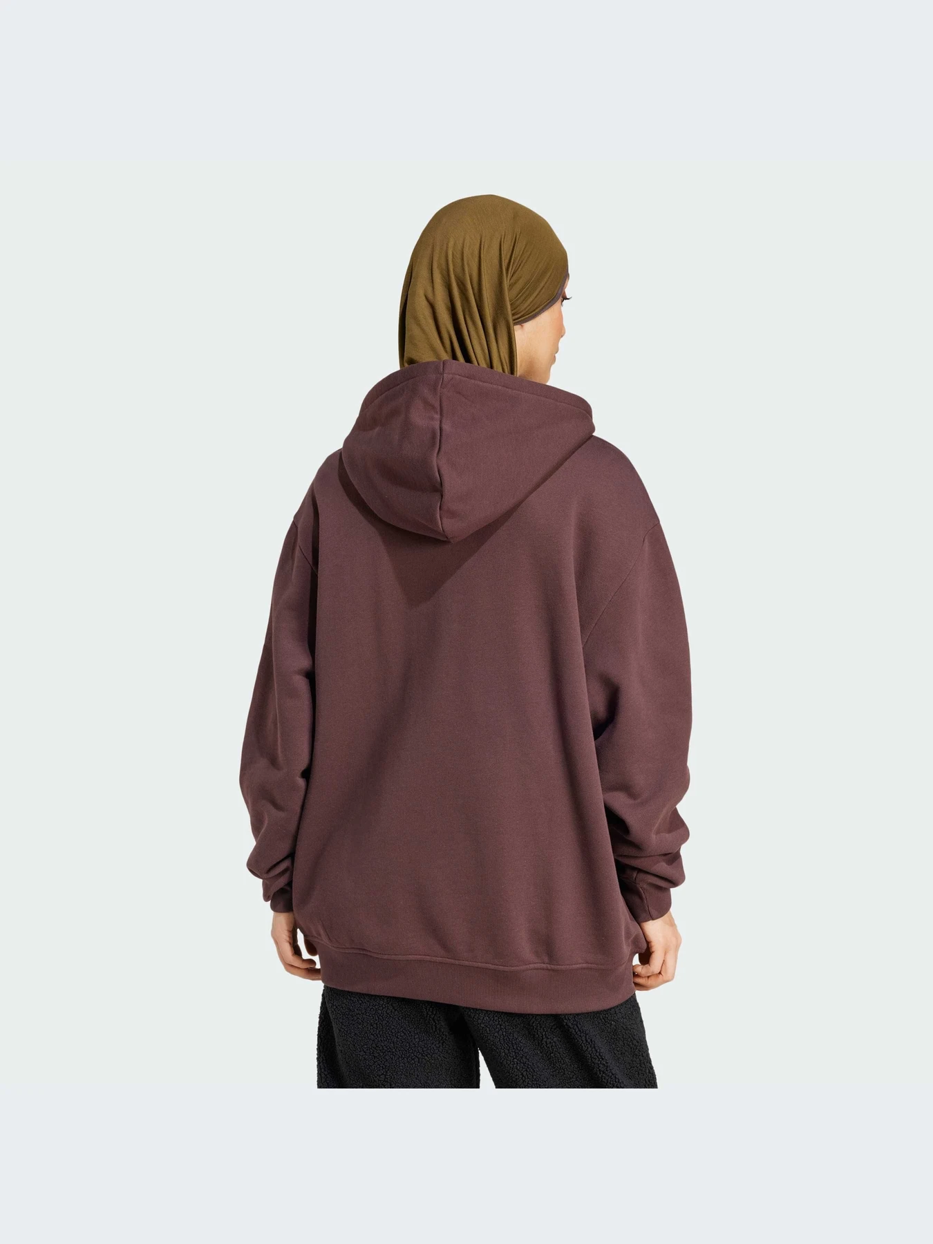 Худи и свитшоты Adidas модель IY2435 Худи и свитшоты Adidas модель IY2435 Фото