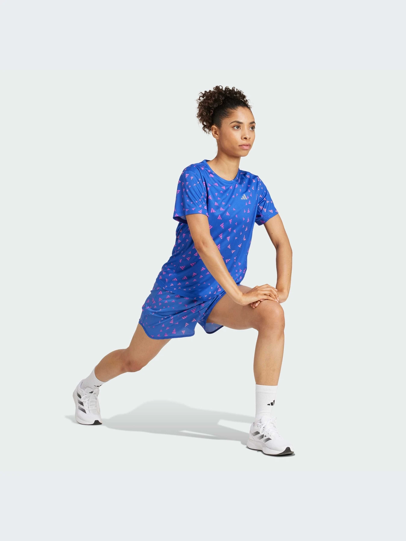 Футболки и поло Adidas модель IY7514 Футболки и поло Adidas модель IY7514 Фото